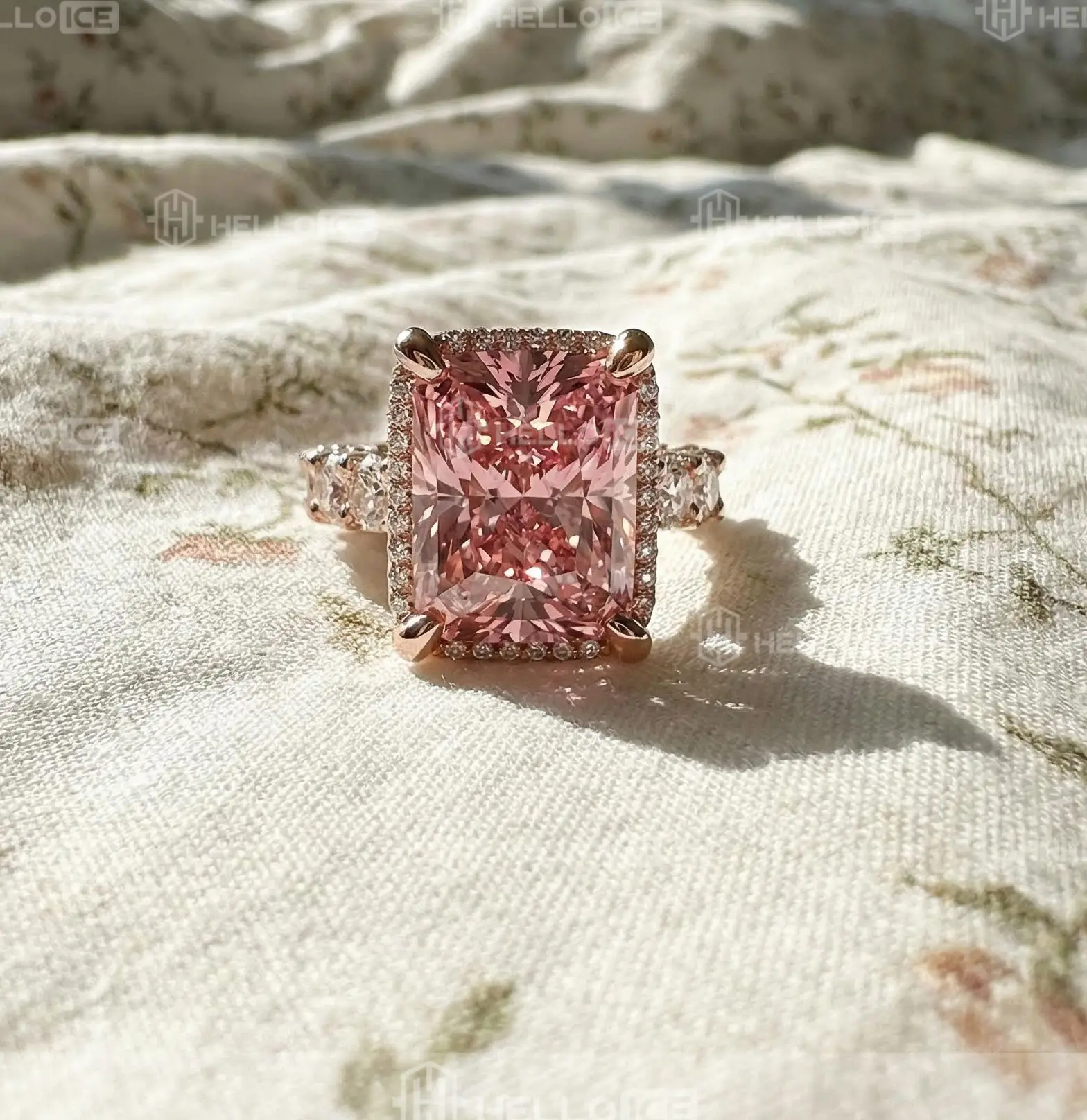 Helloice Review Image