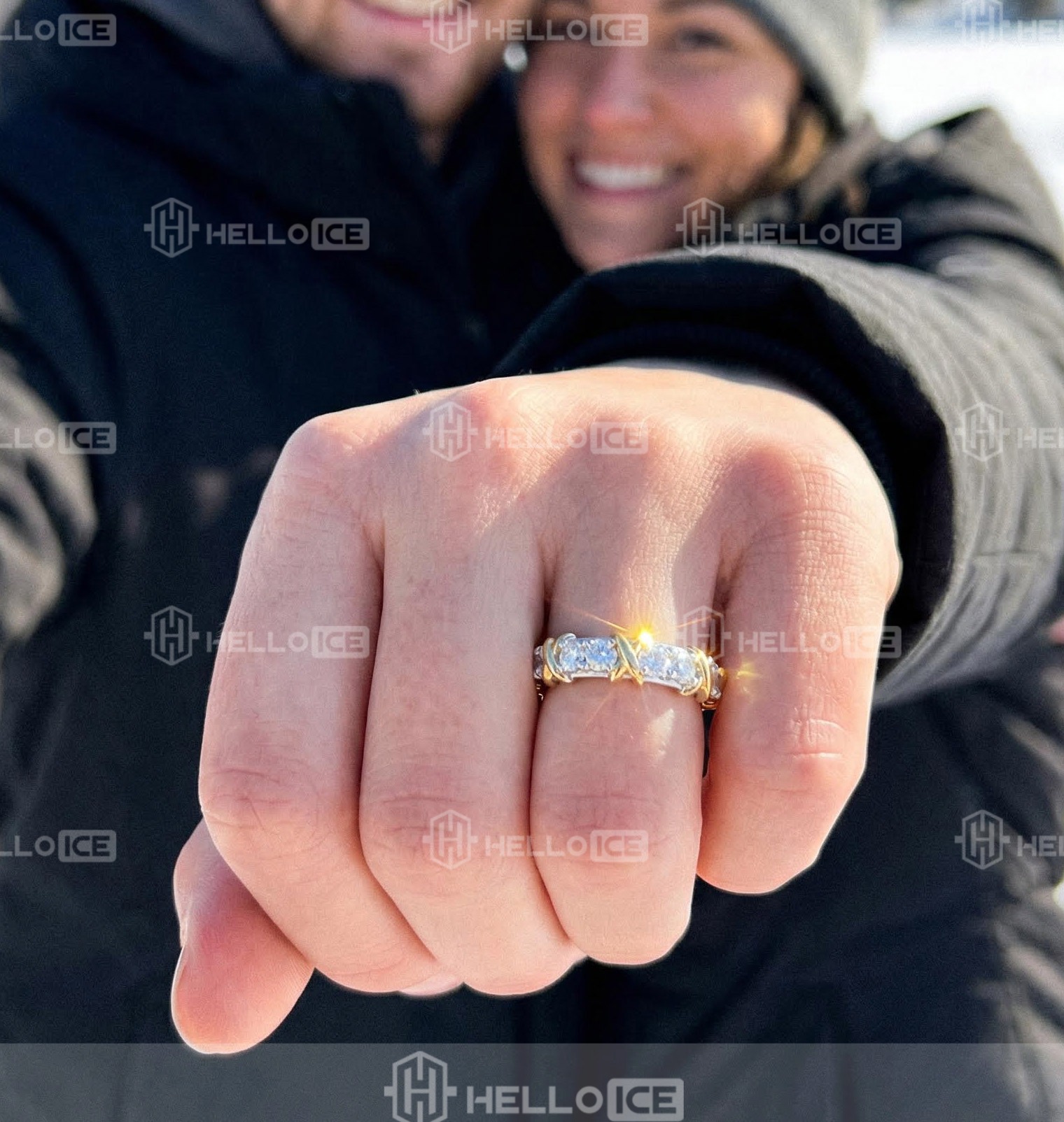 Helloice Review Image