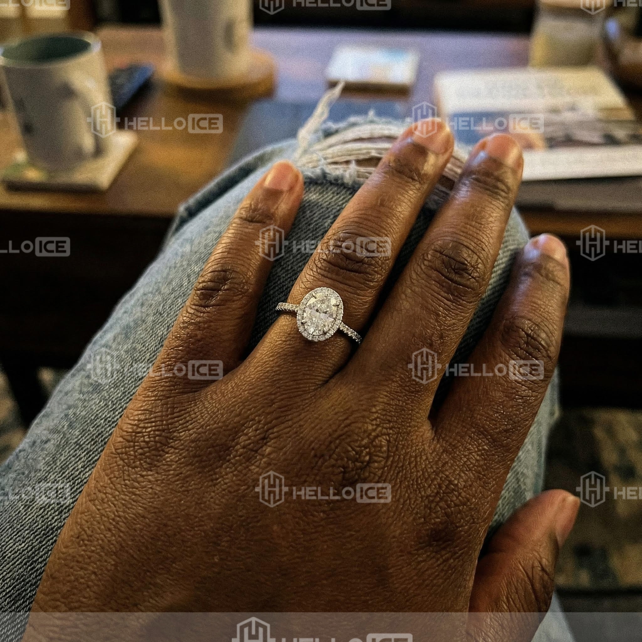 Helloice Review Image