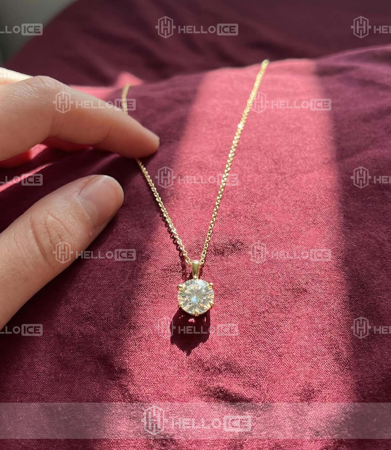 Helloice Review Image