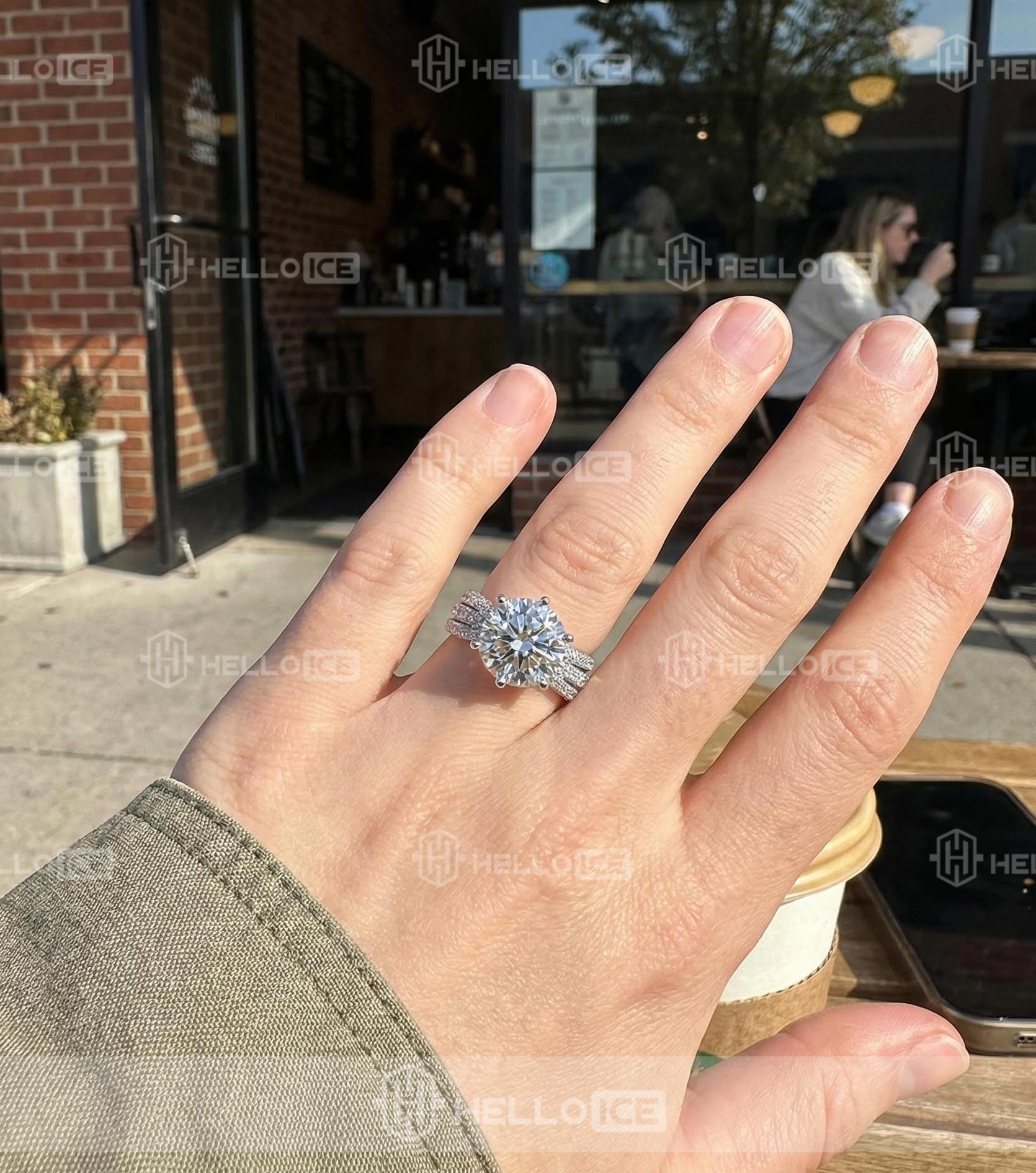 Helloice Review Image