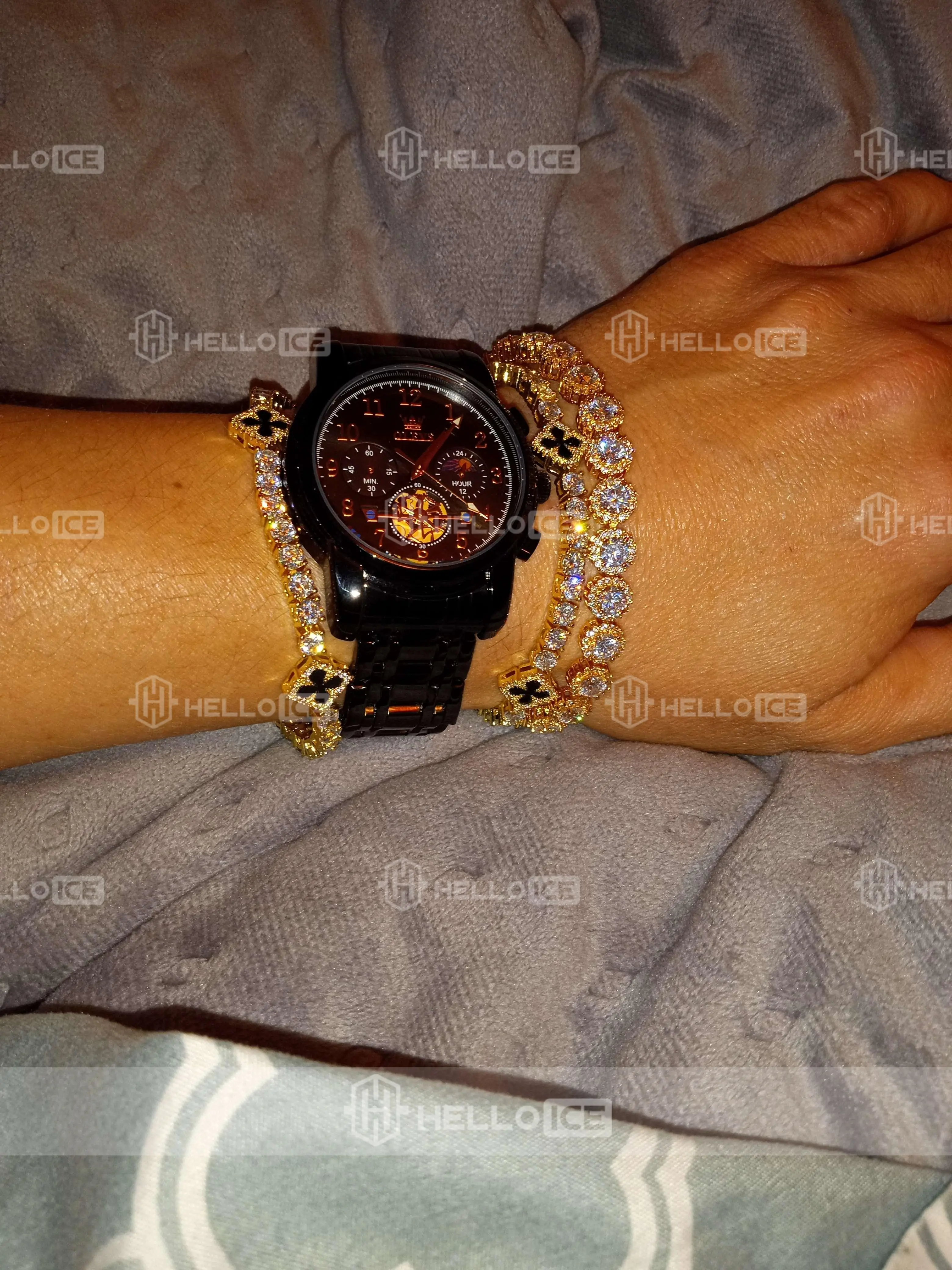 Helloice Review Image