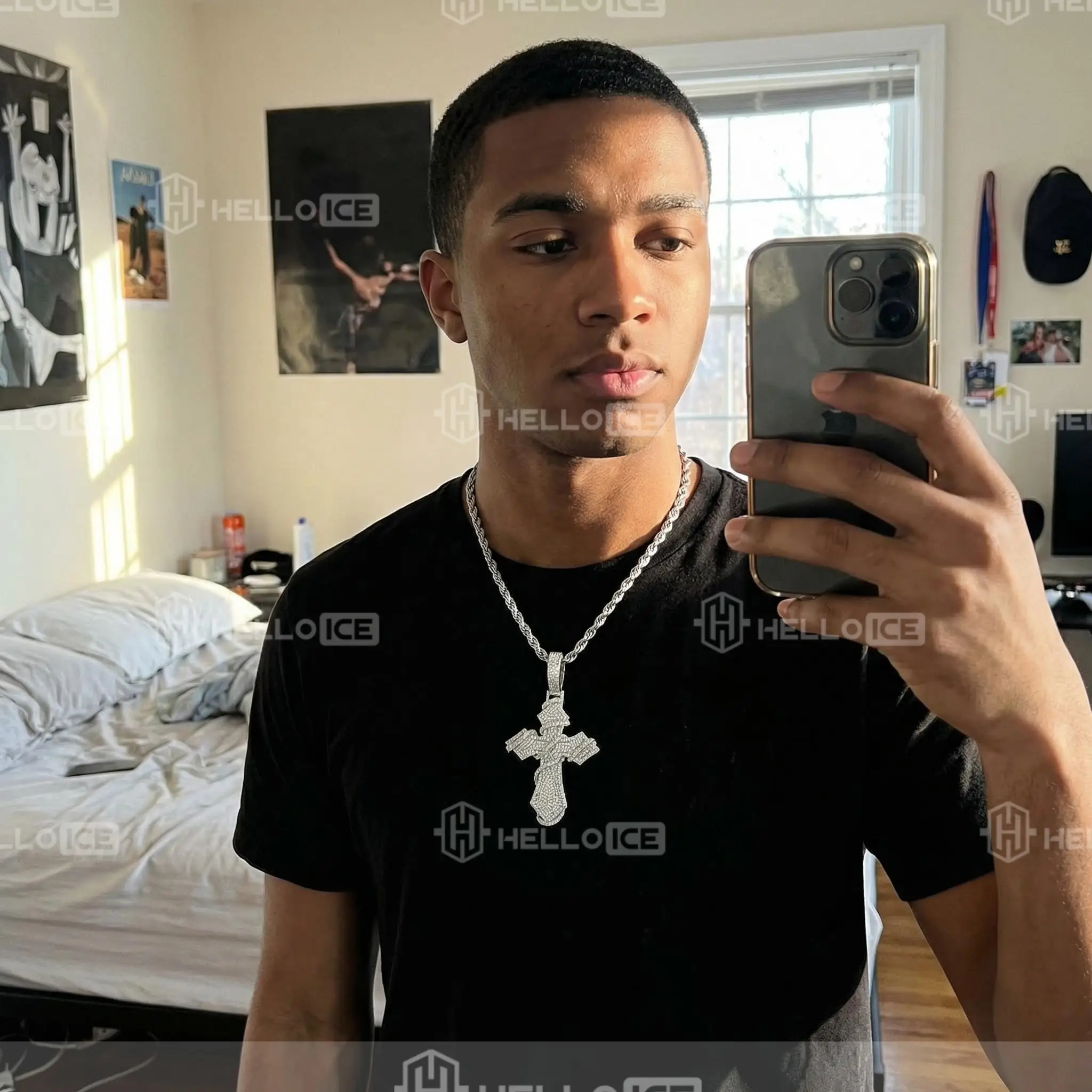 Helloice Review Image