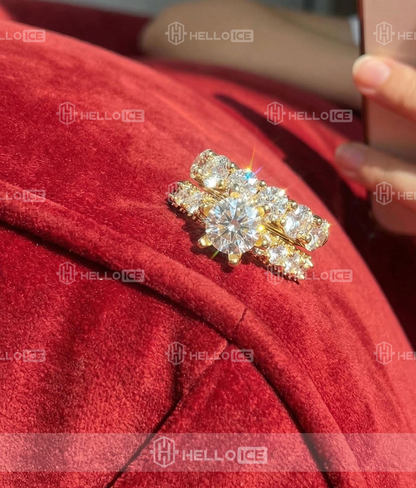 Helloice Review Image