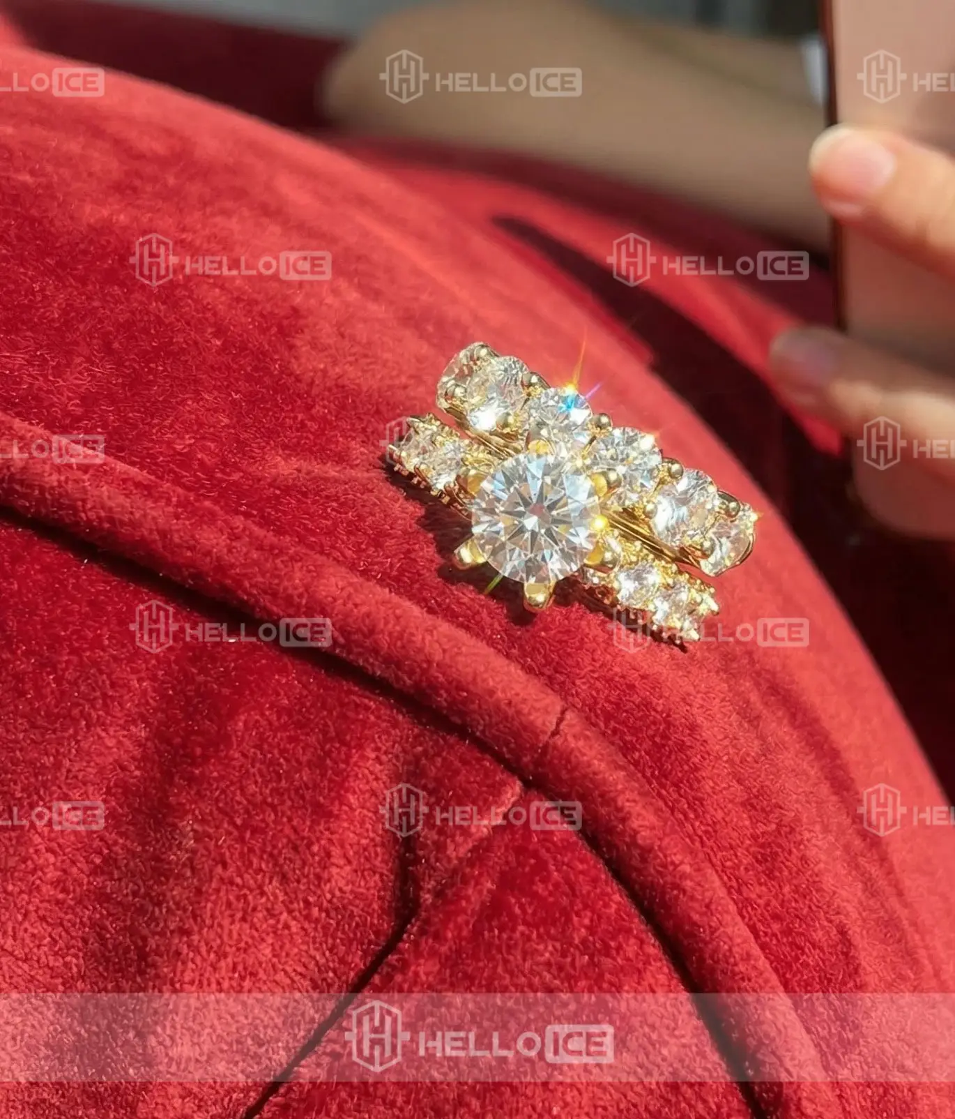 Helloice Review Image