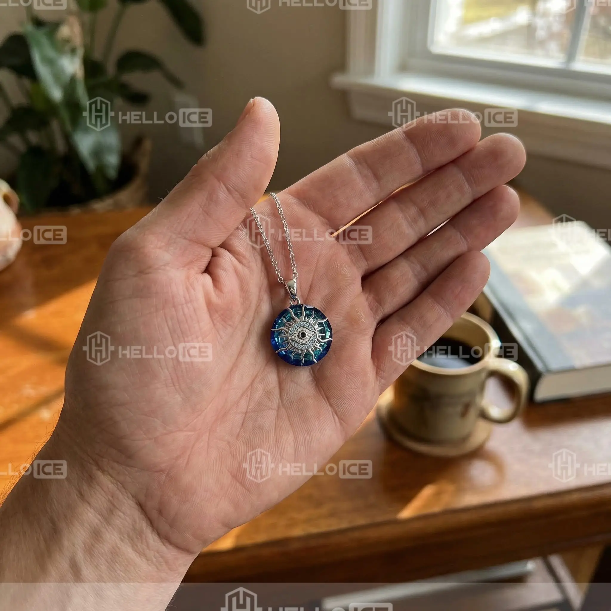 Helloice Review Image