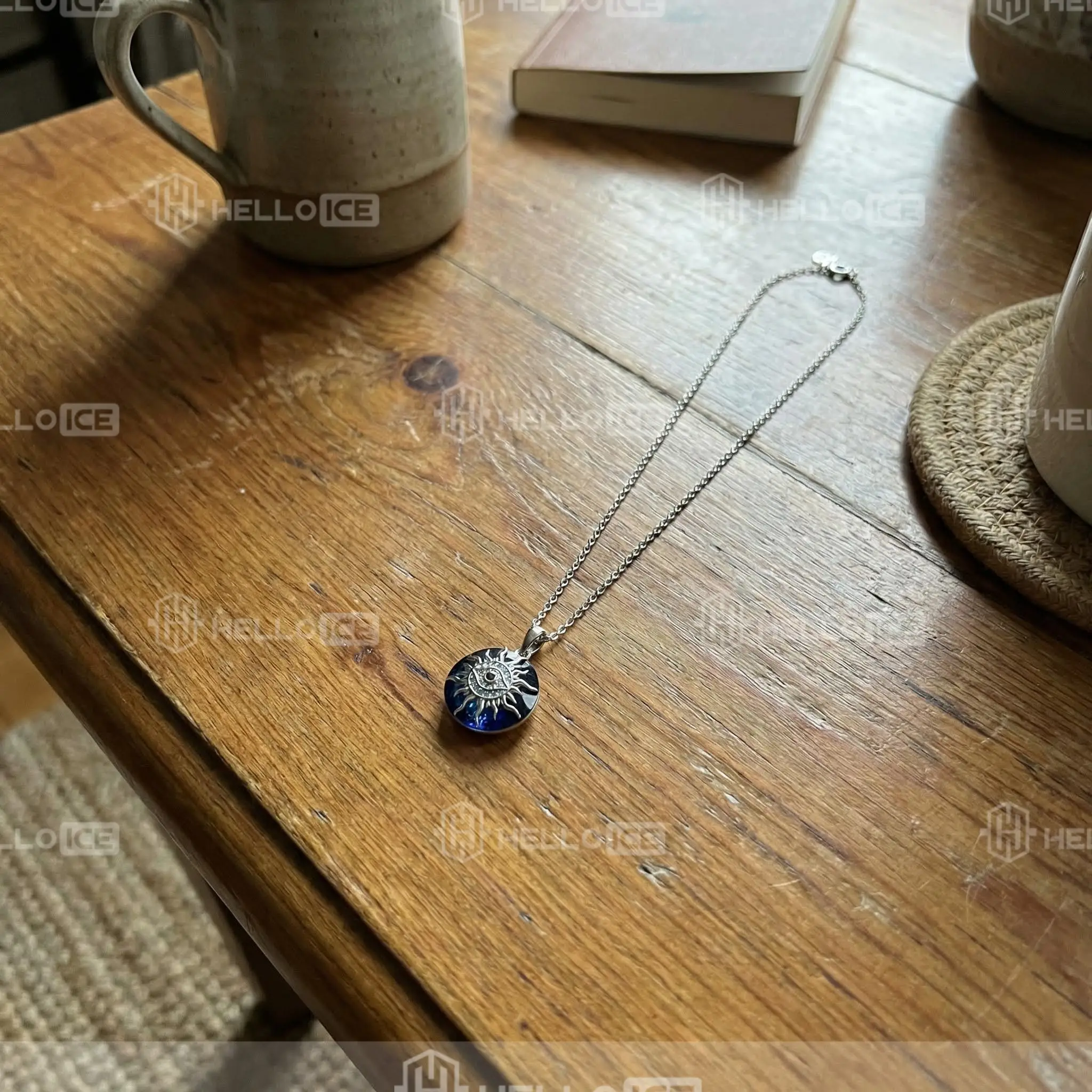 Helloice Review Image