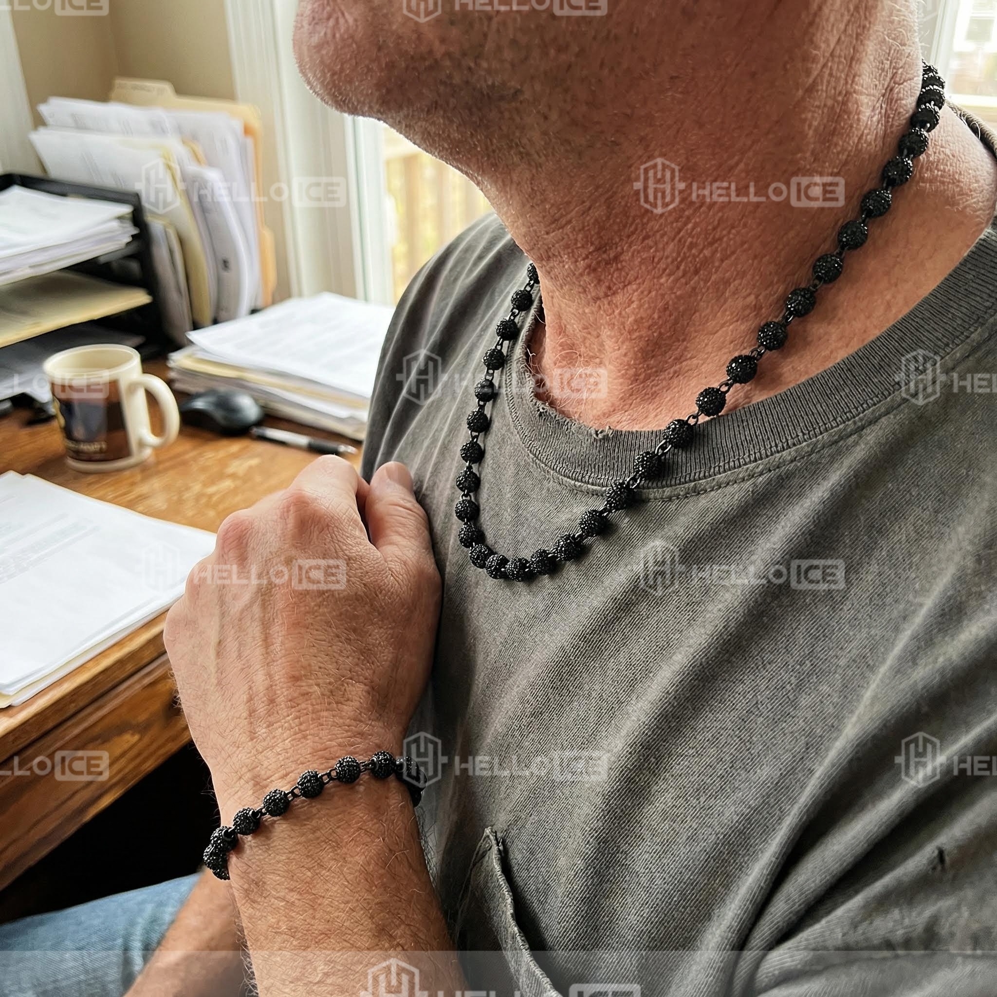 Helloice Review Image