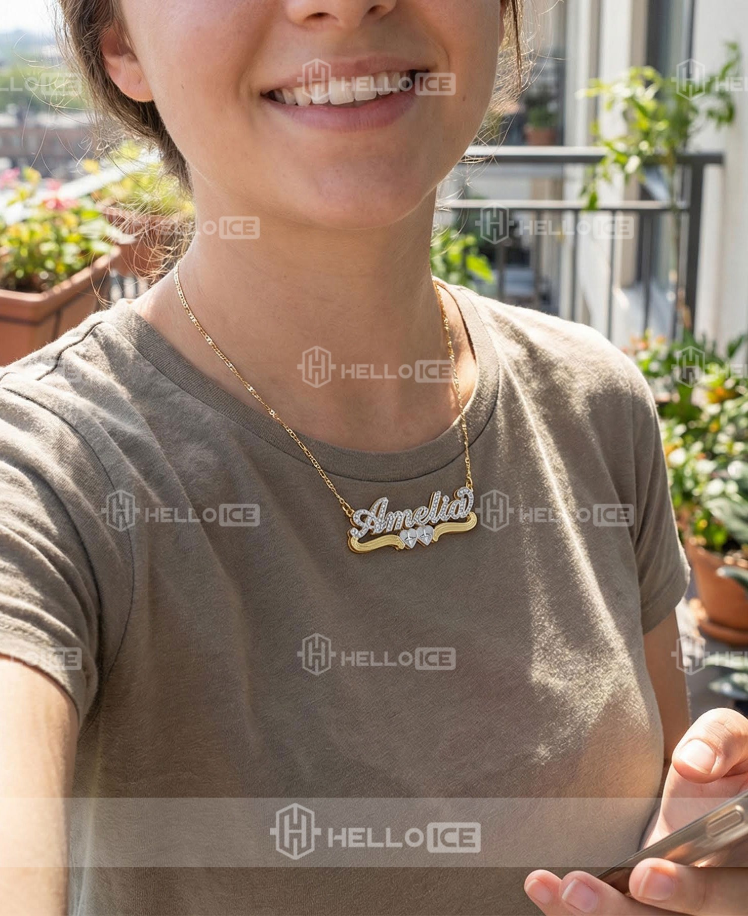 Helloice Review Image