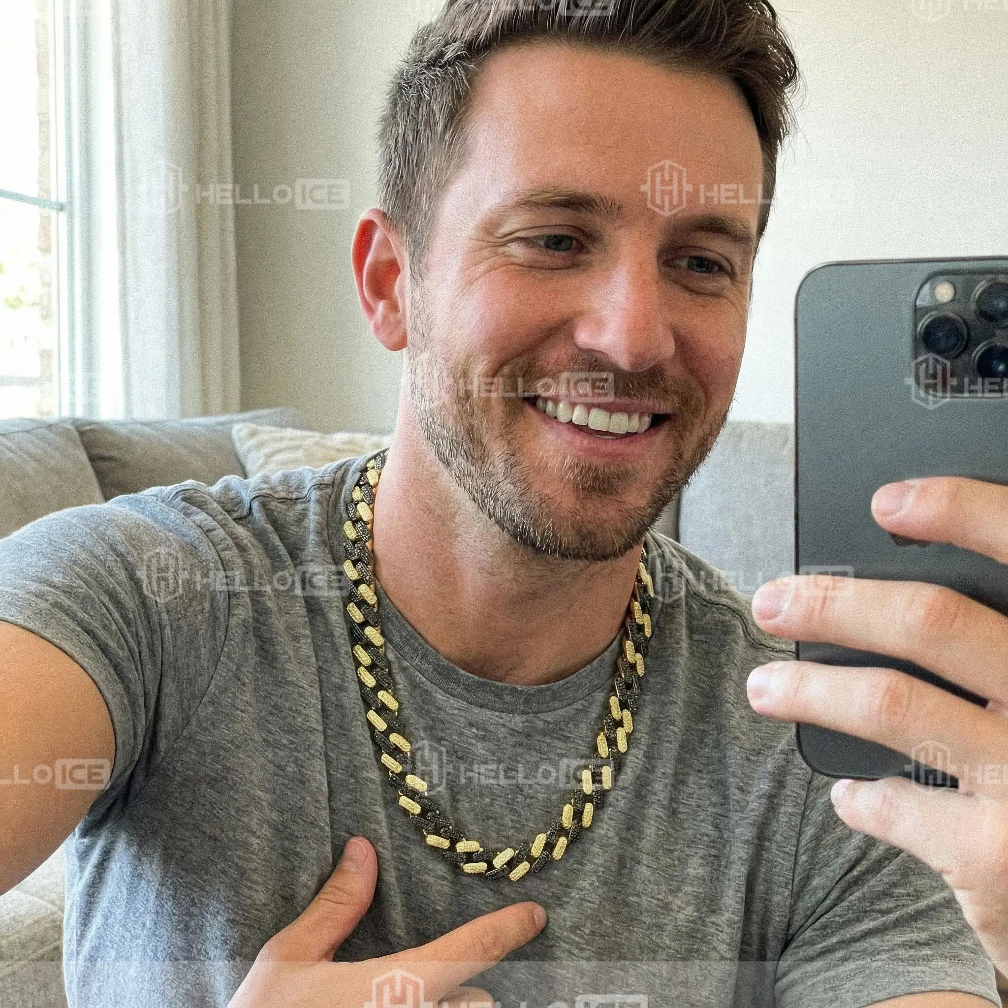 Helloice Review Image