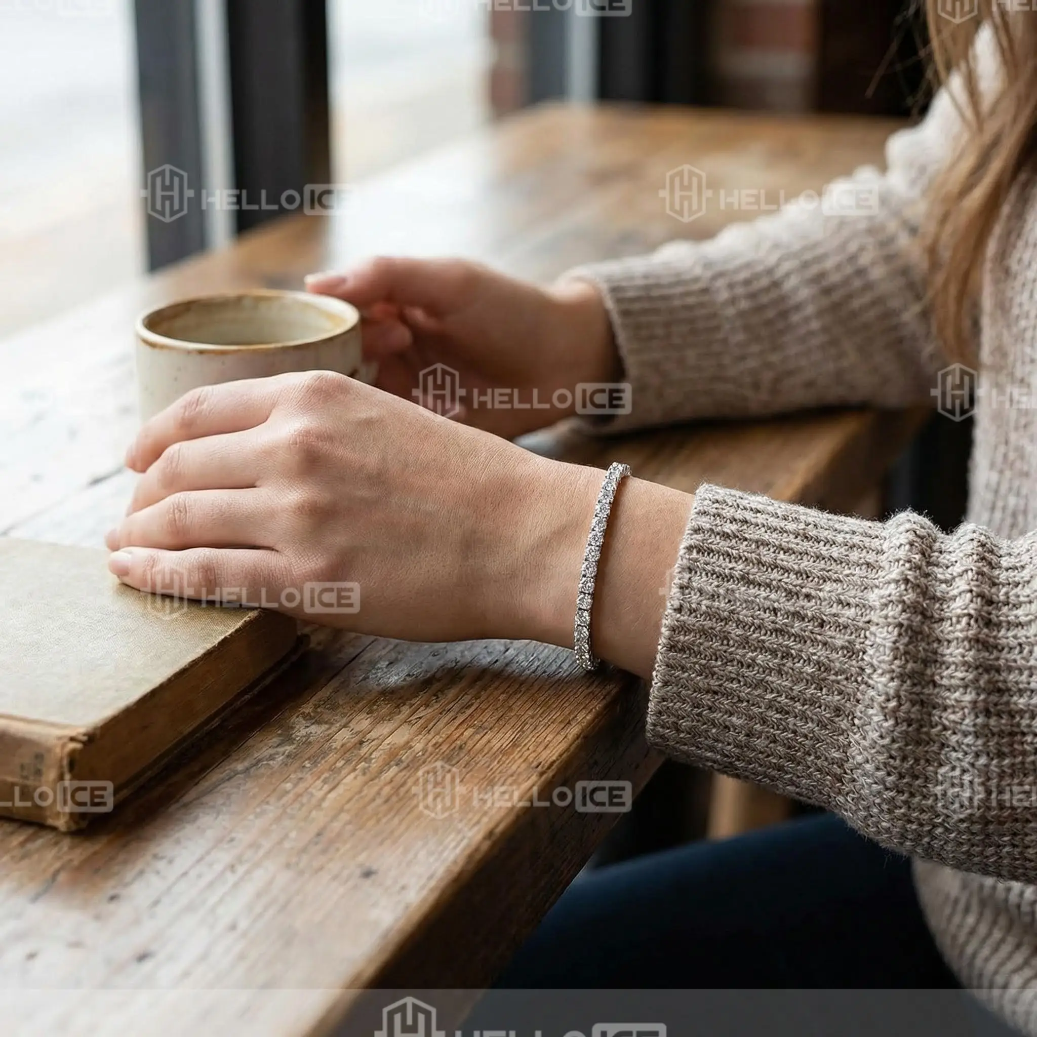 Helloice Review Image