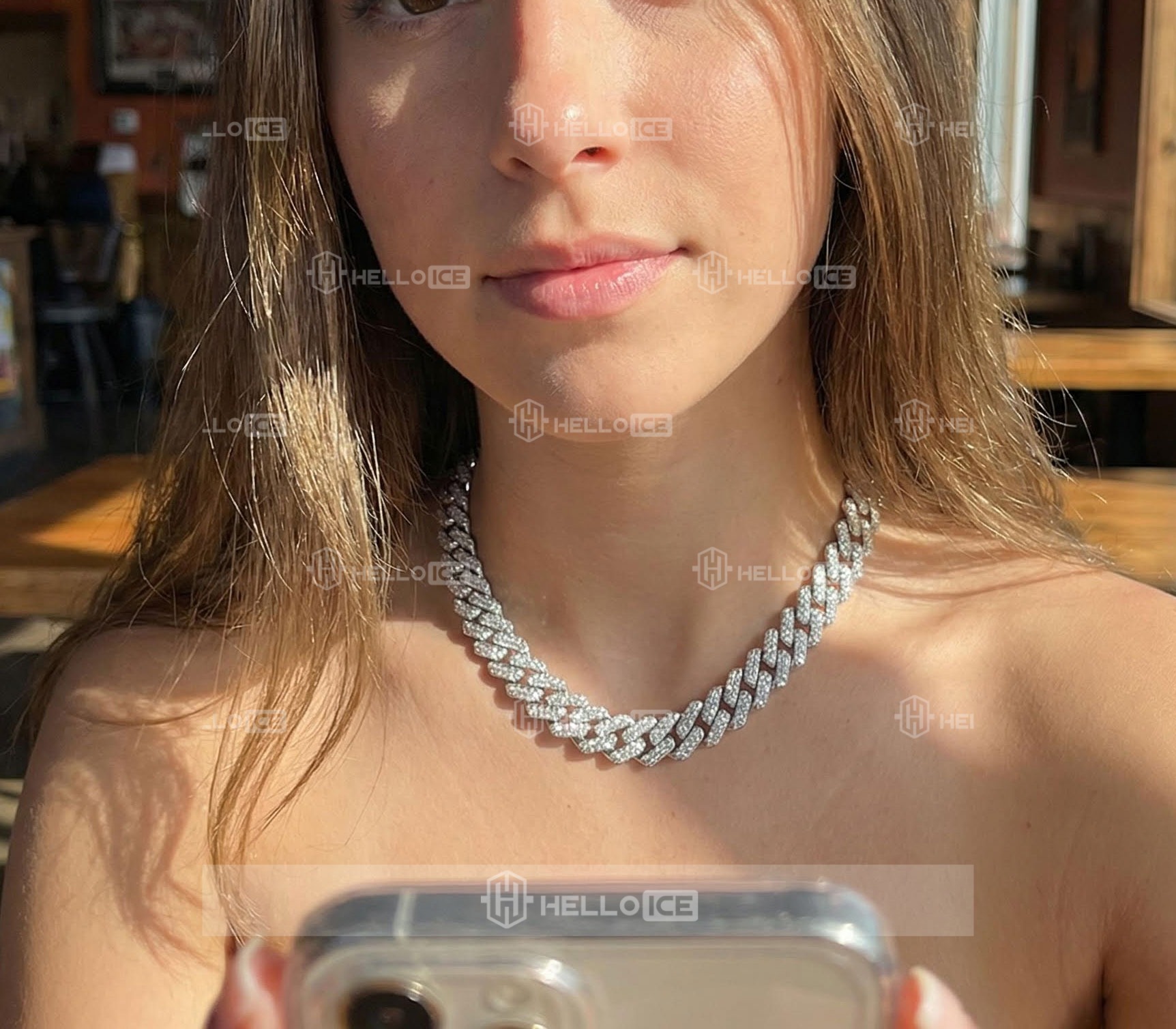 Helloice Review Image