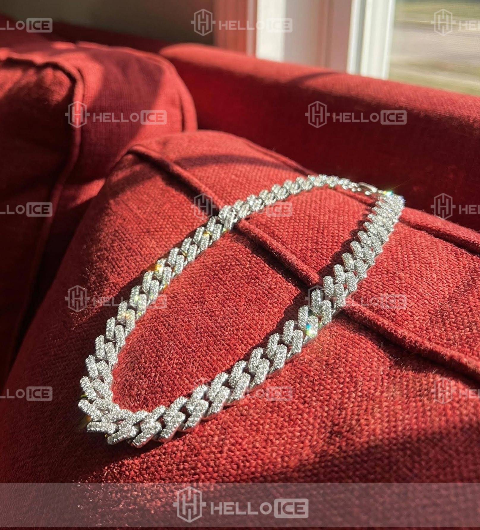 Helloice Review Image