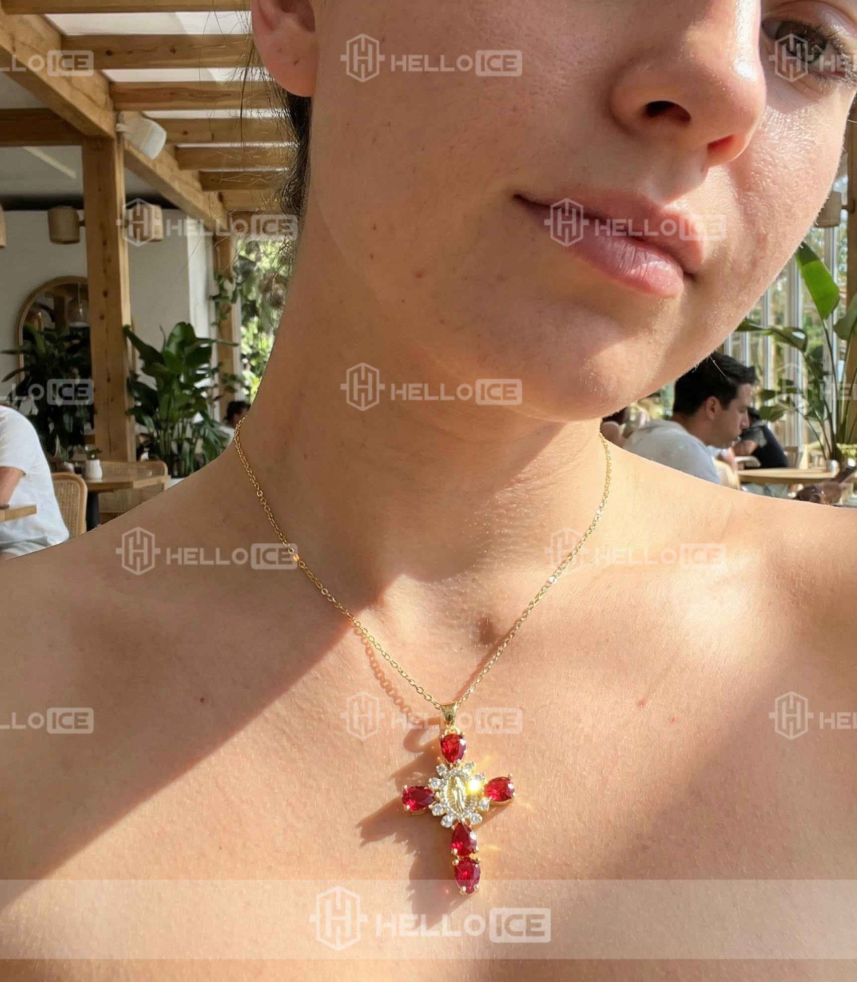 Helloice Review Image