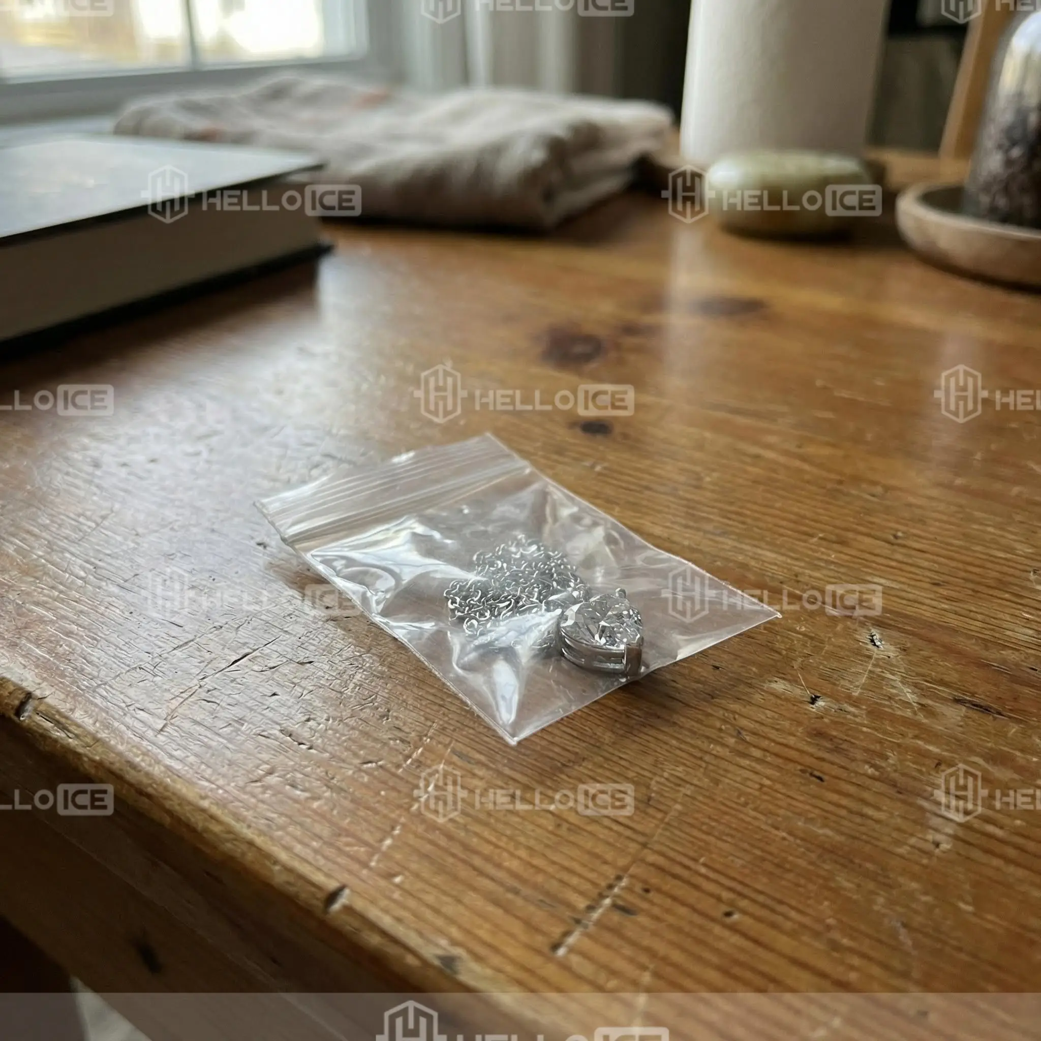 Helloice Review Image