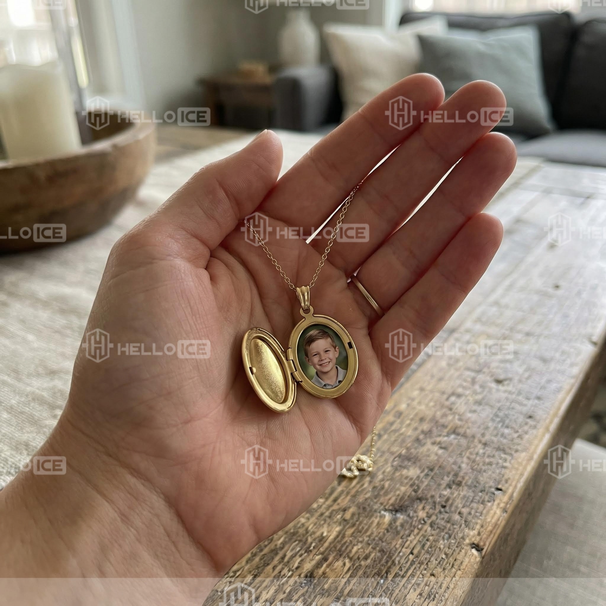 Helloice Review Image