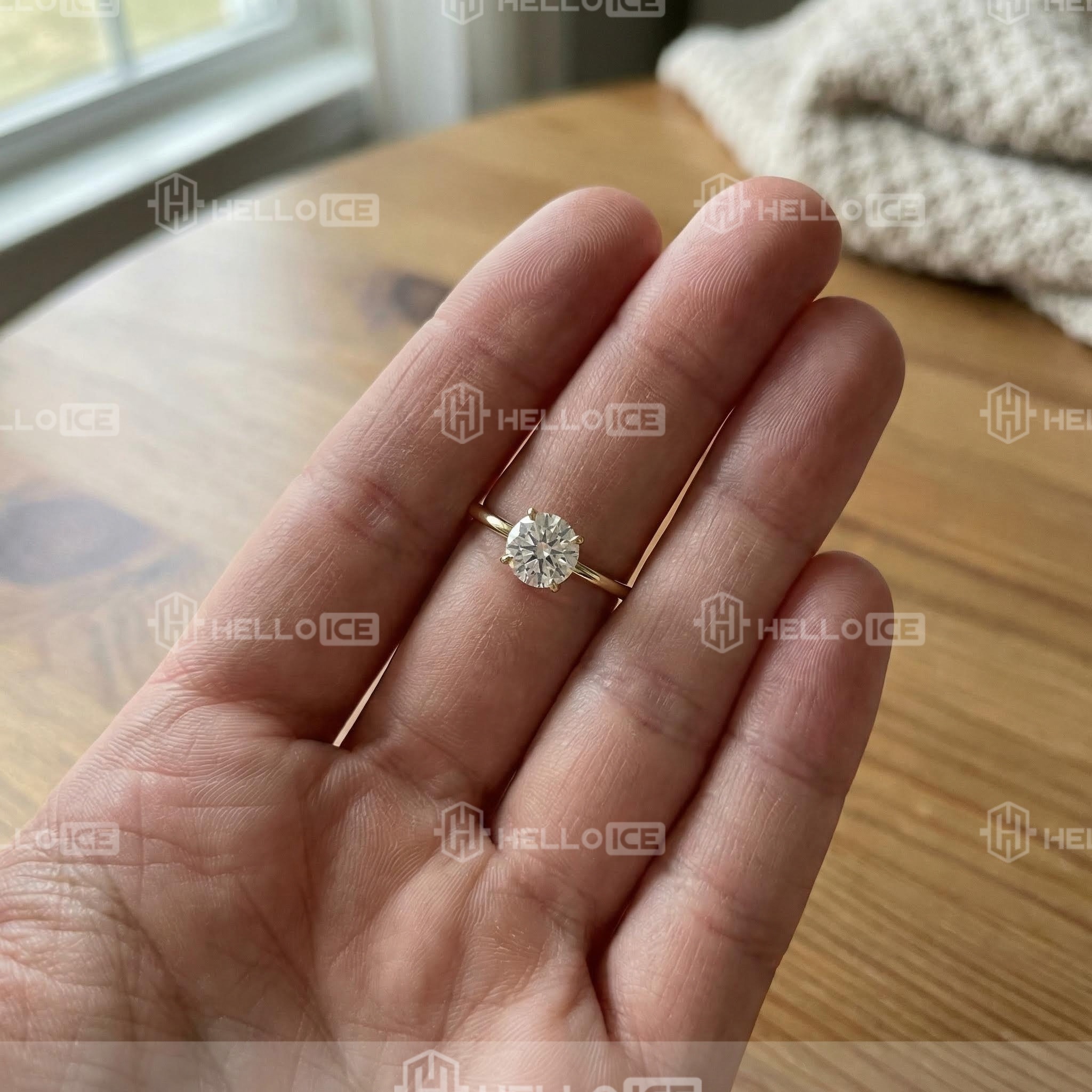 Helloice Review Image