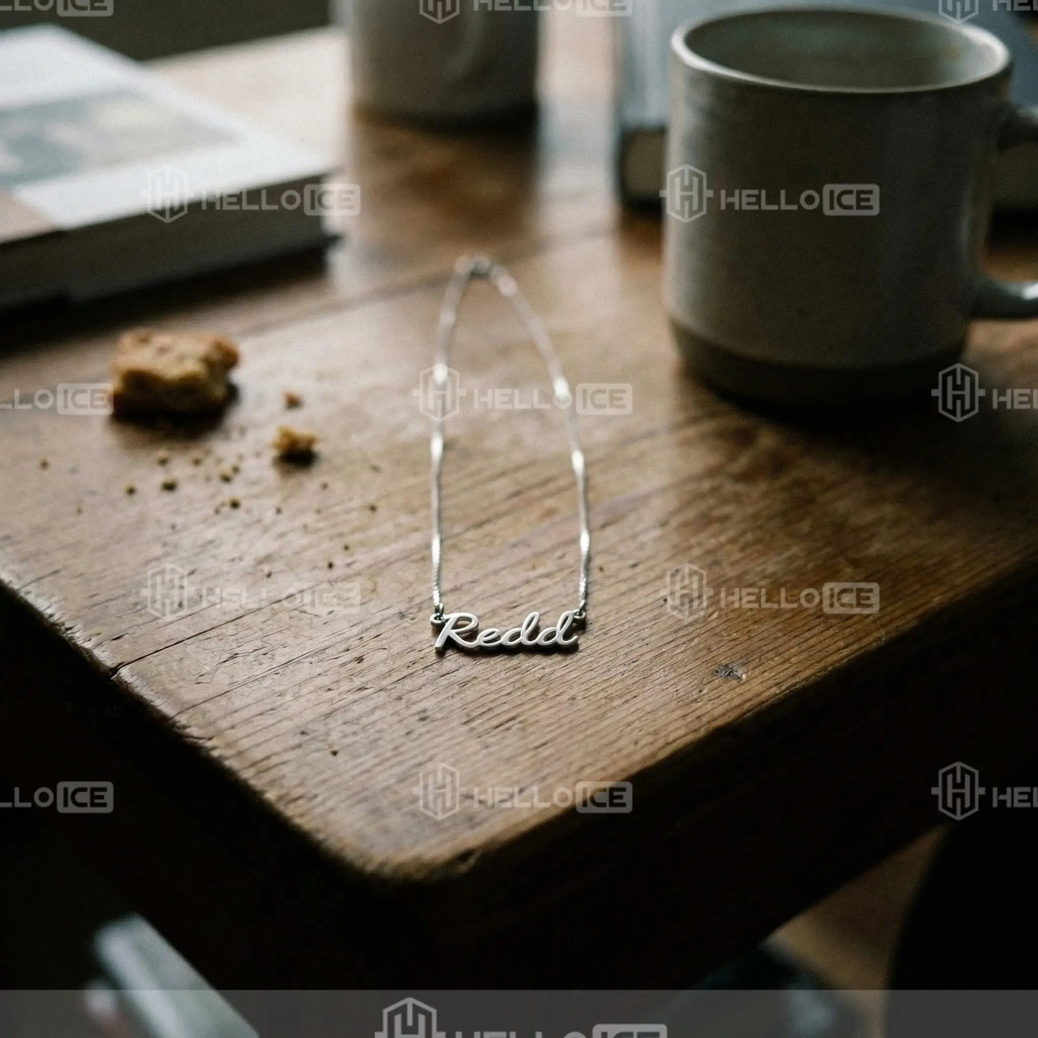 Helloice Review Image