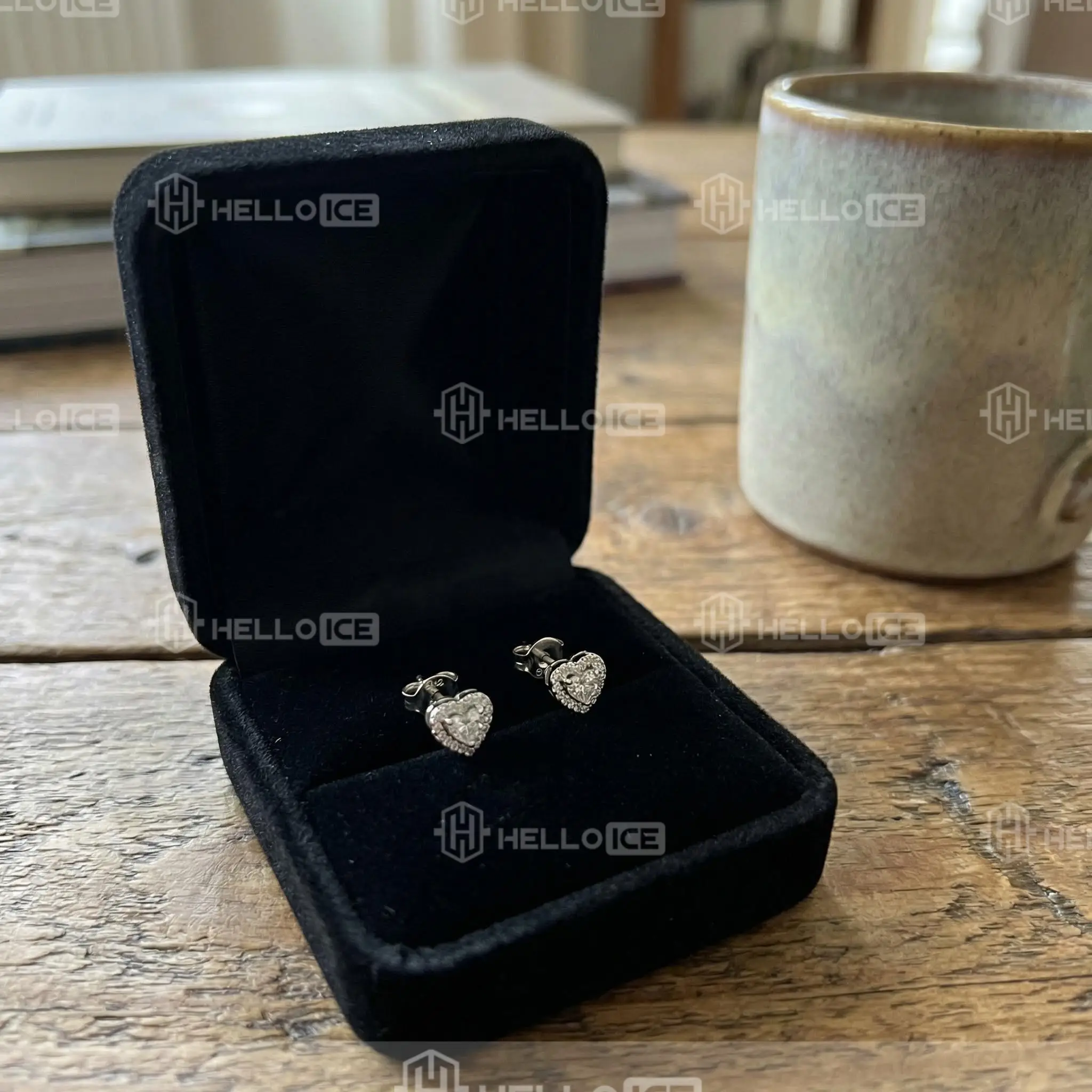 Helloice Review Image