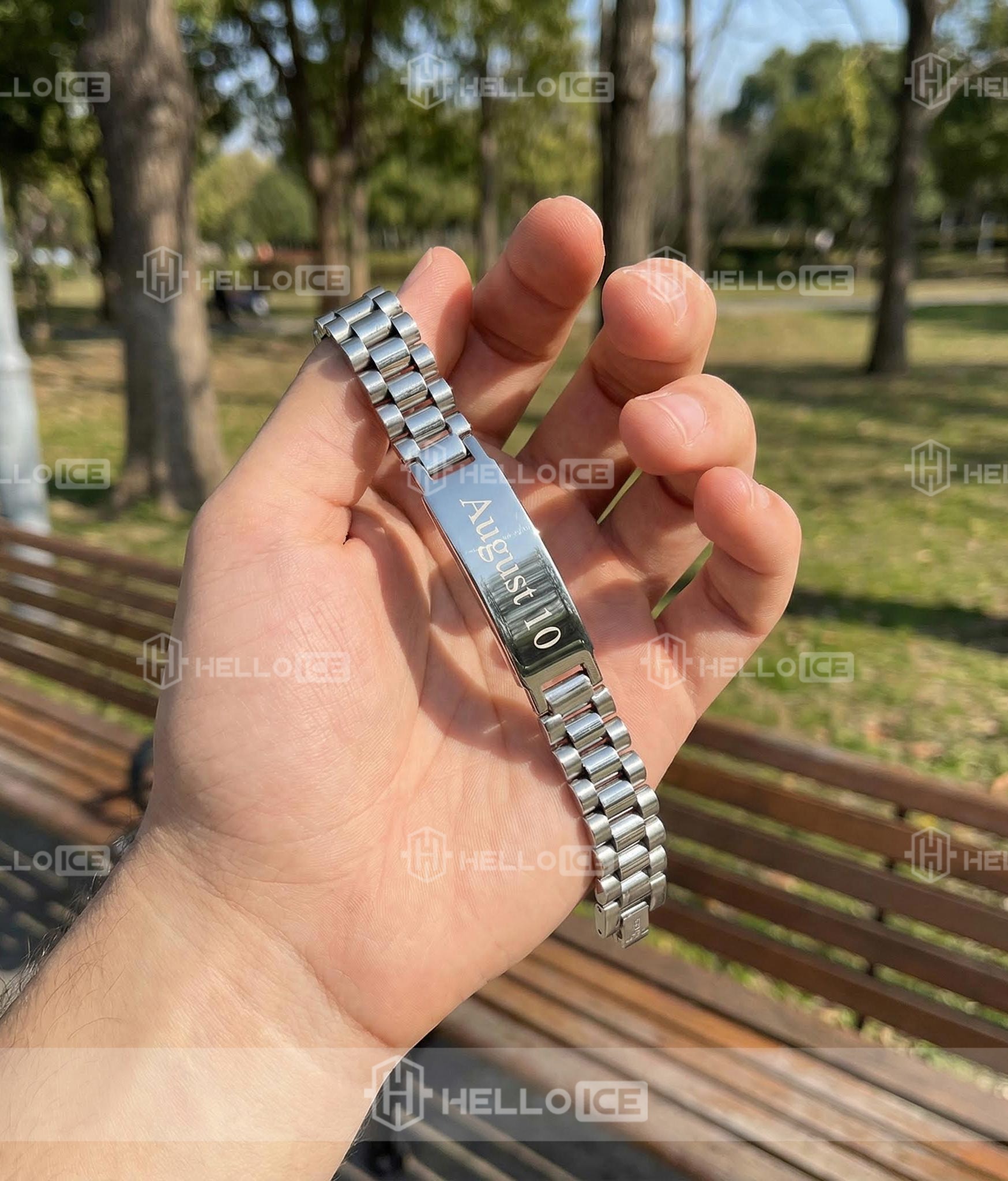 Helloice Review Image