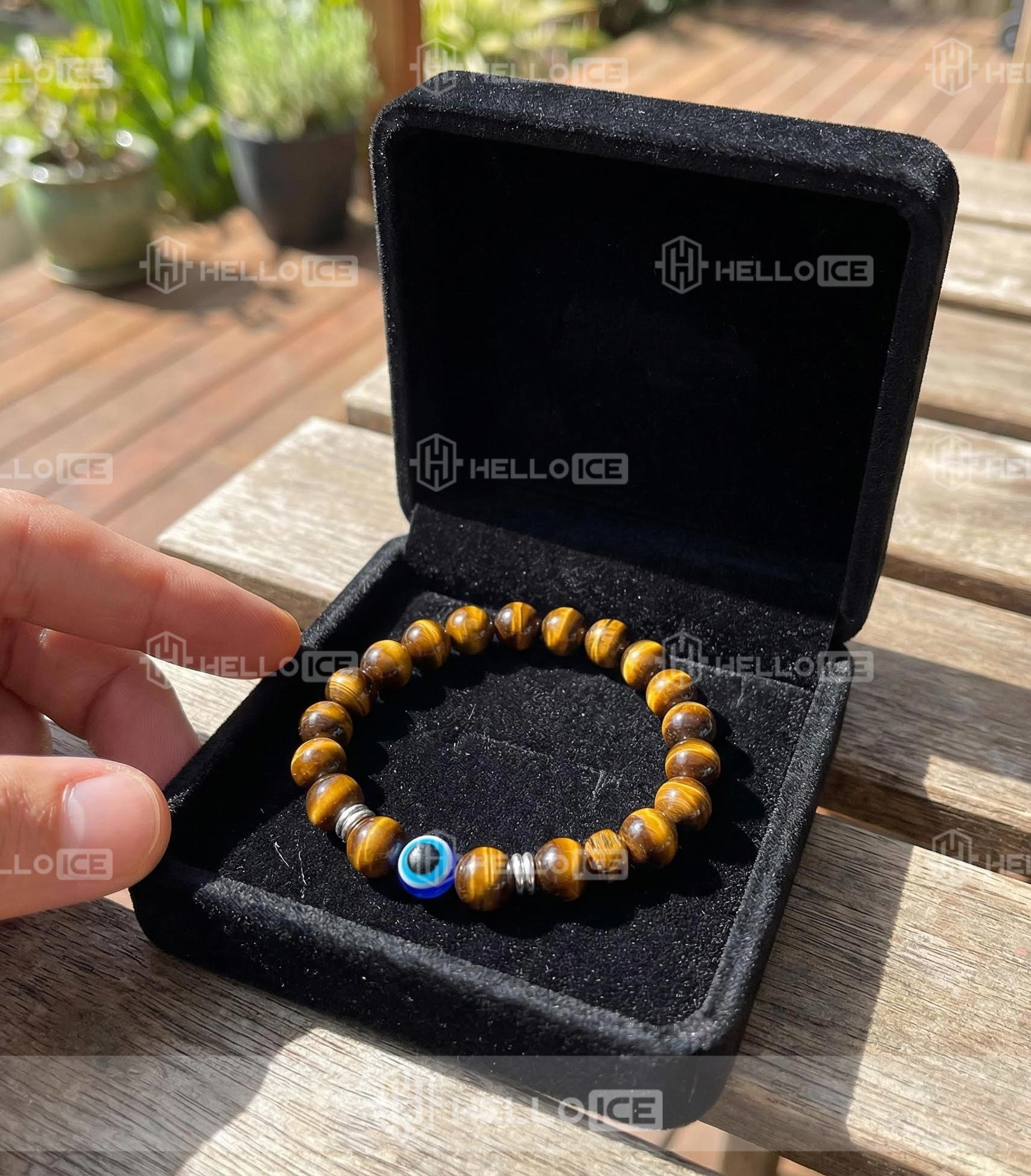 Helloice Review Image