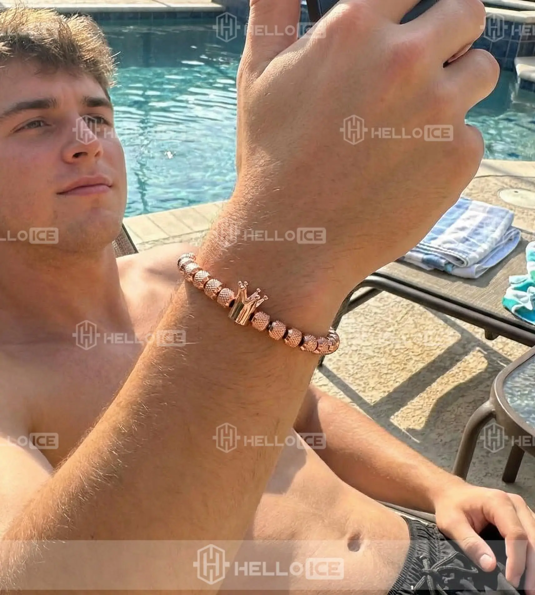 Helloice Review Image