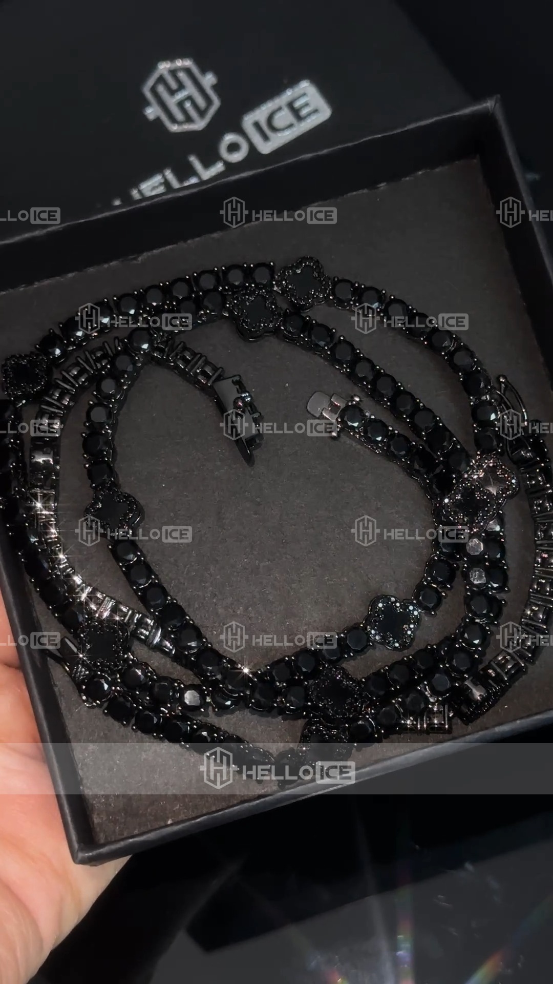 Helloice Review Image