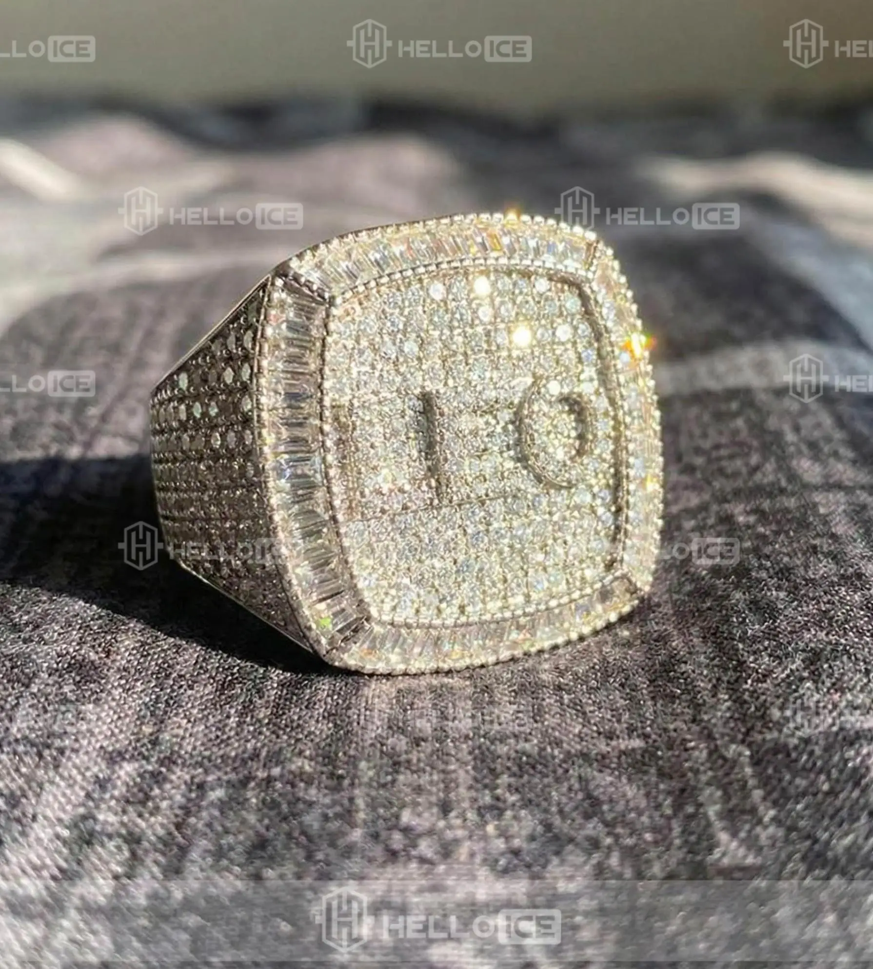 Helloice Review Image