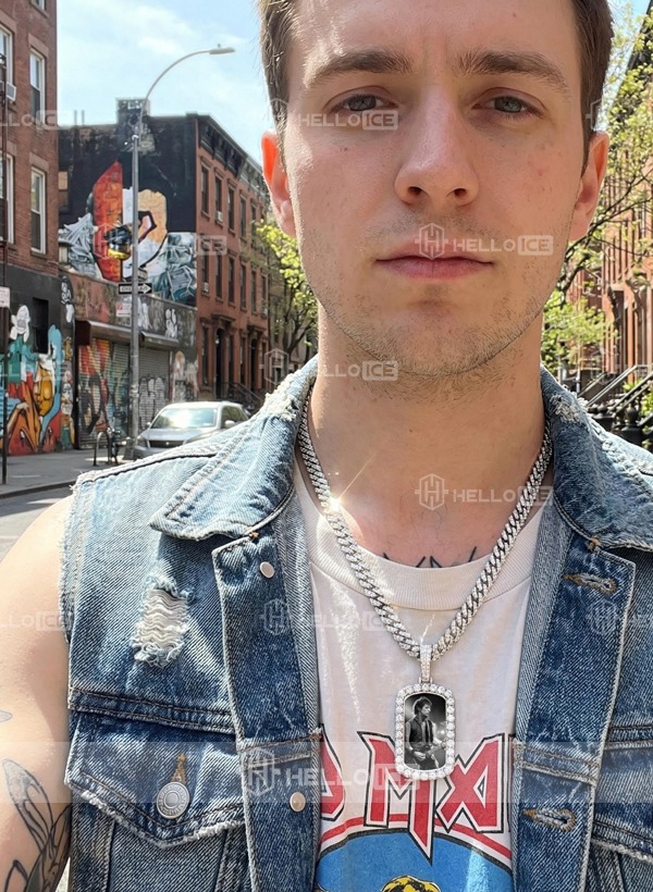 Helloice Review Image