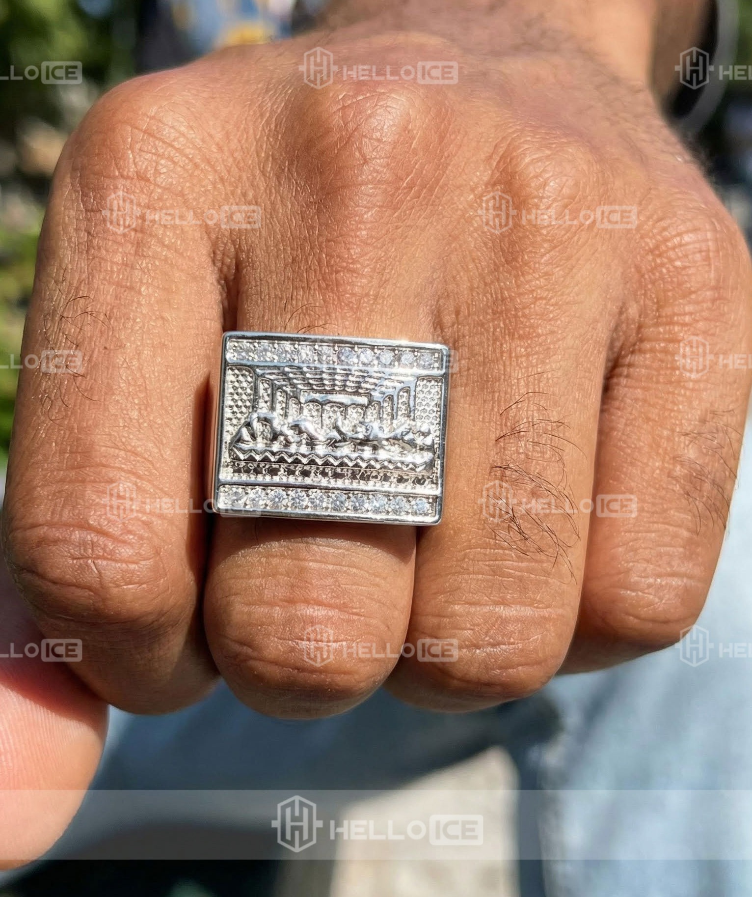 Helloice Review Image