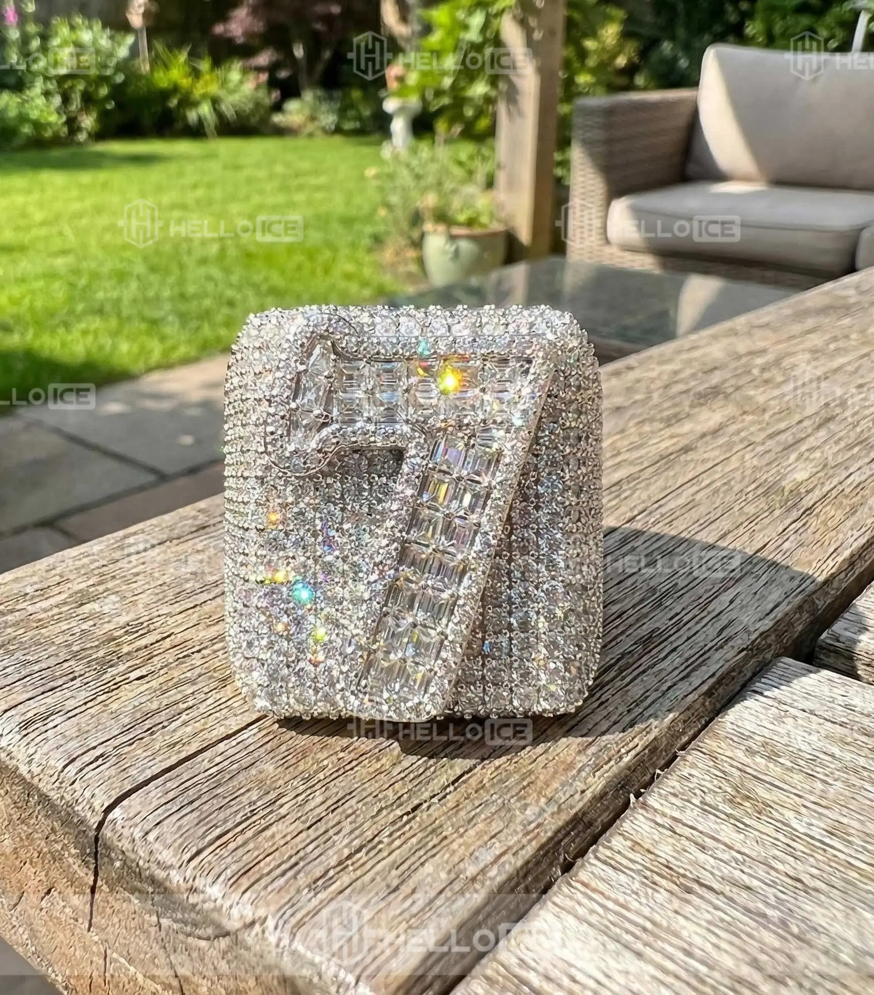 Helloice Review Image