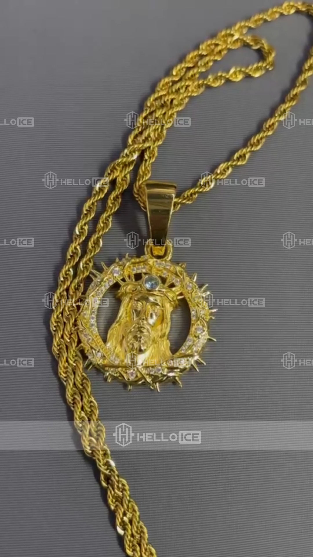 Helloice Review Image