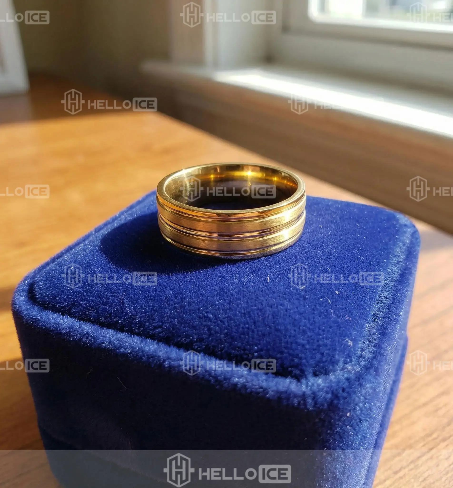 Helloice Review Image