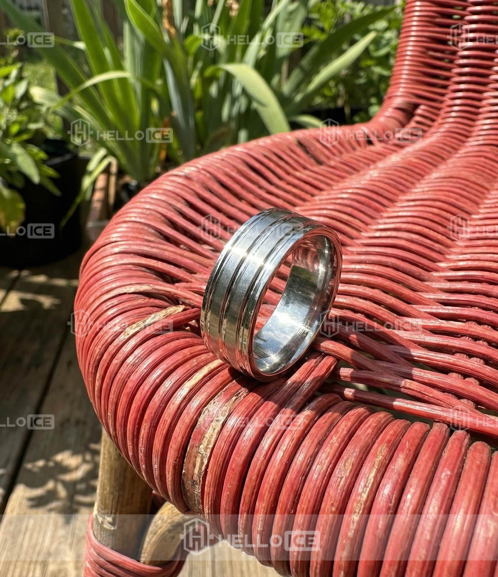 Helloice Review Image