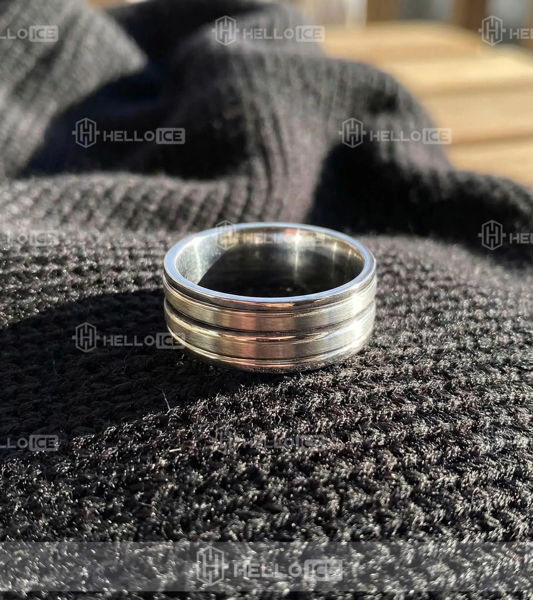 Helloice Review Image