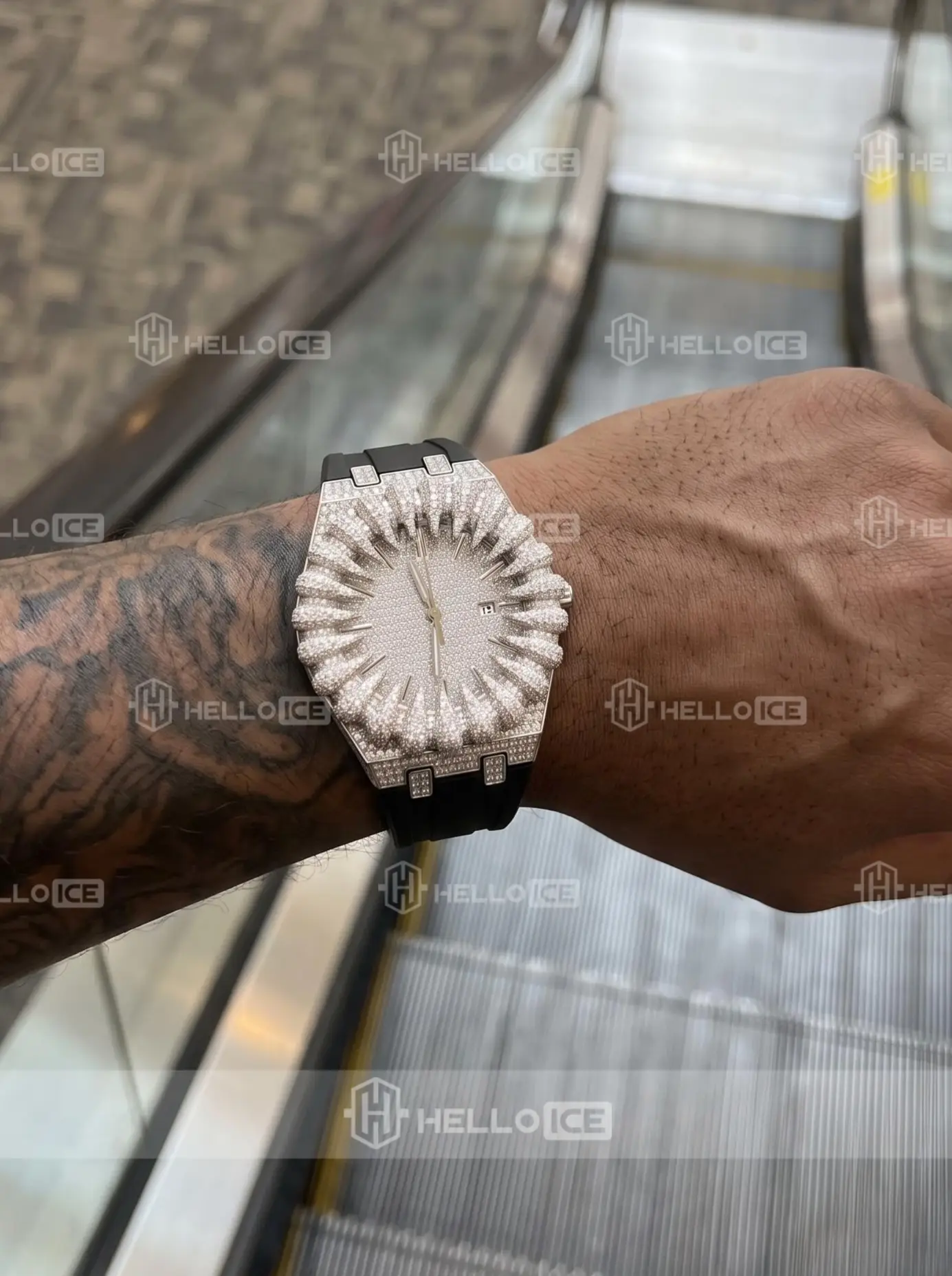 Helloice Review Image