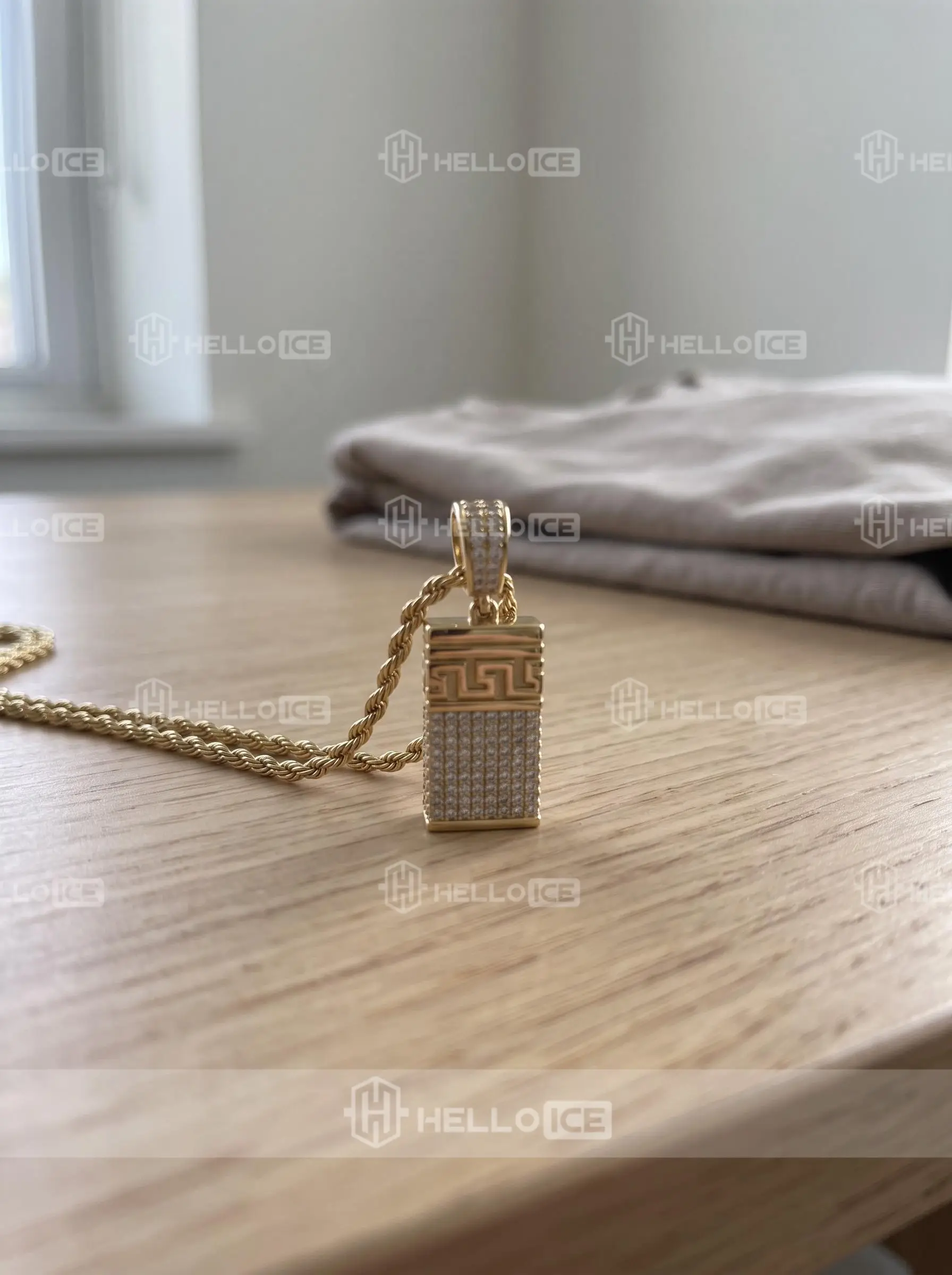 Helloice Review Image