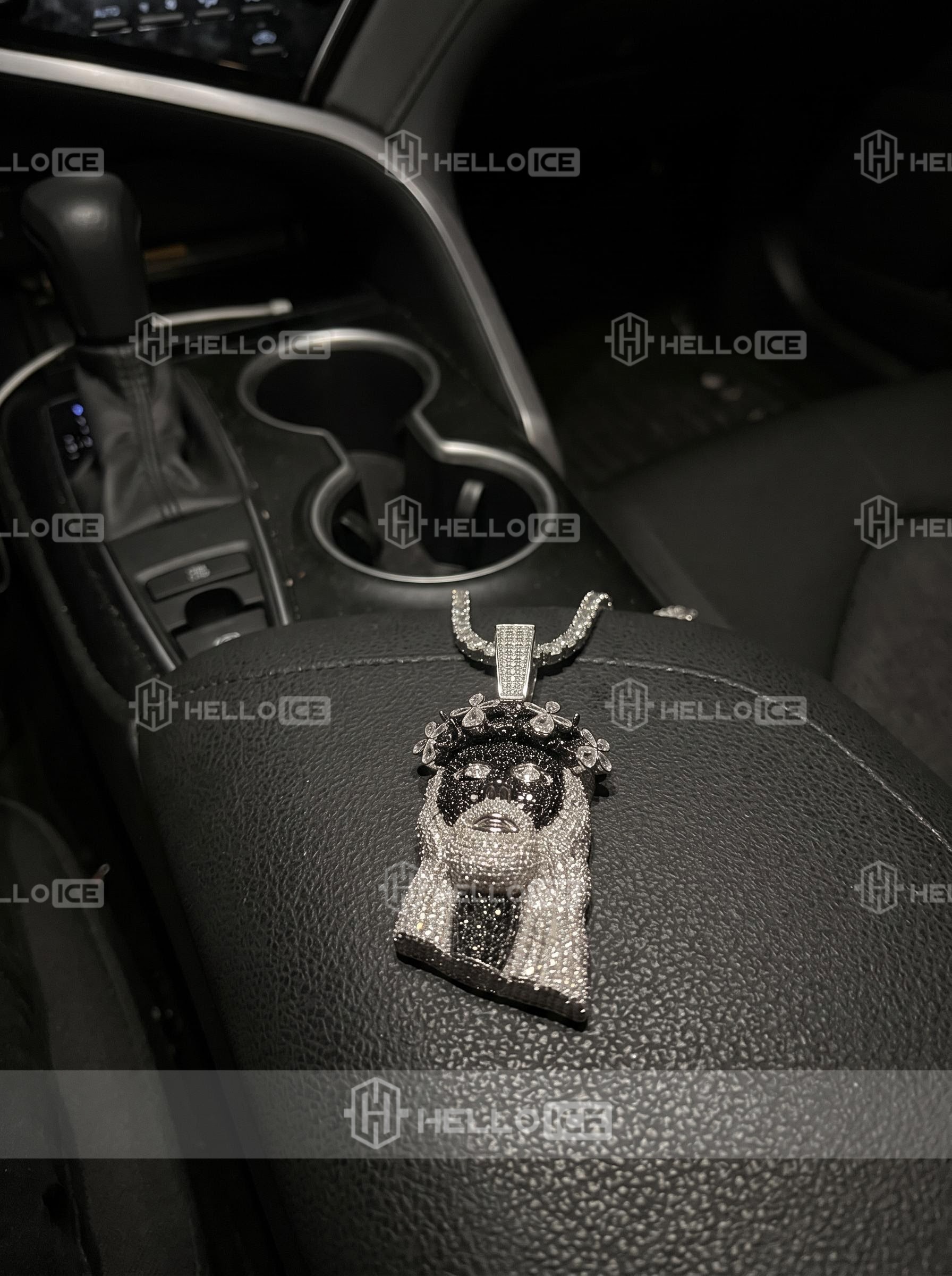 Helloice Review Image