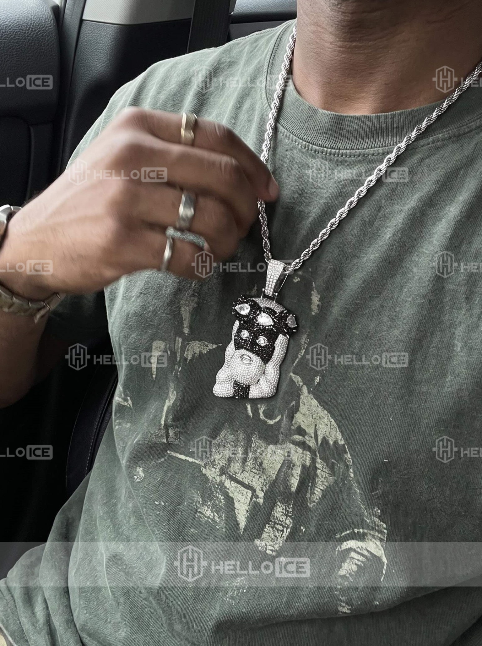 Helloice Review Image