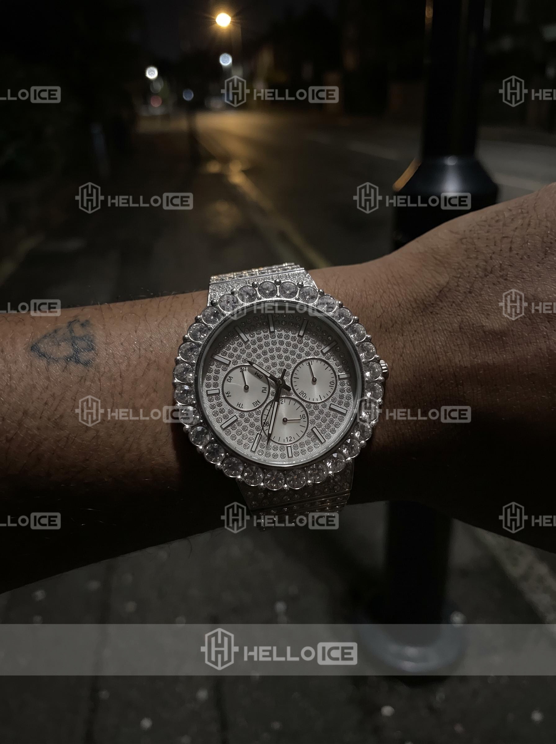 Helloice Review Image