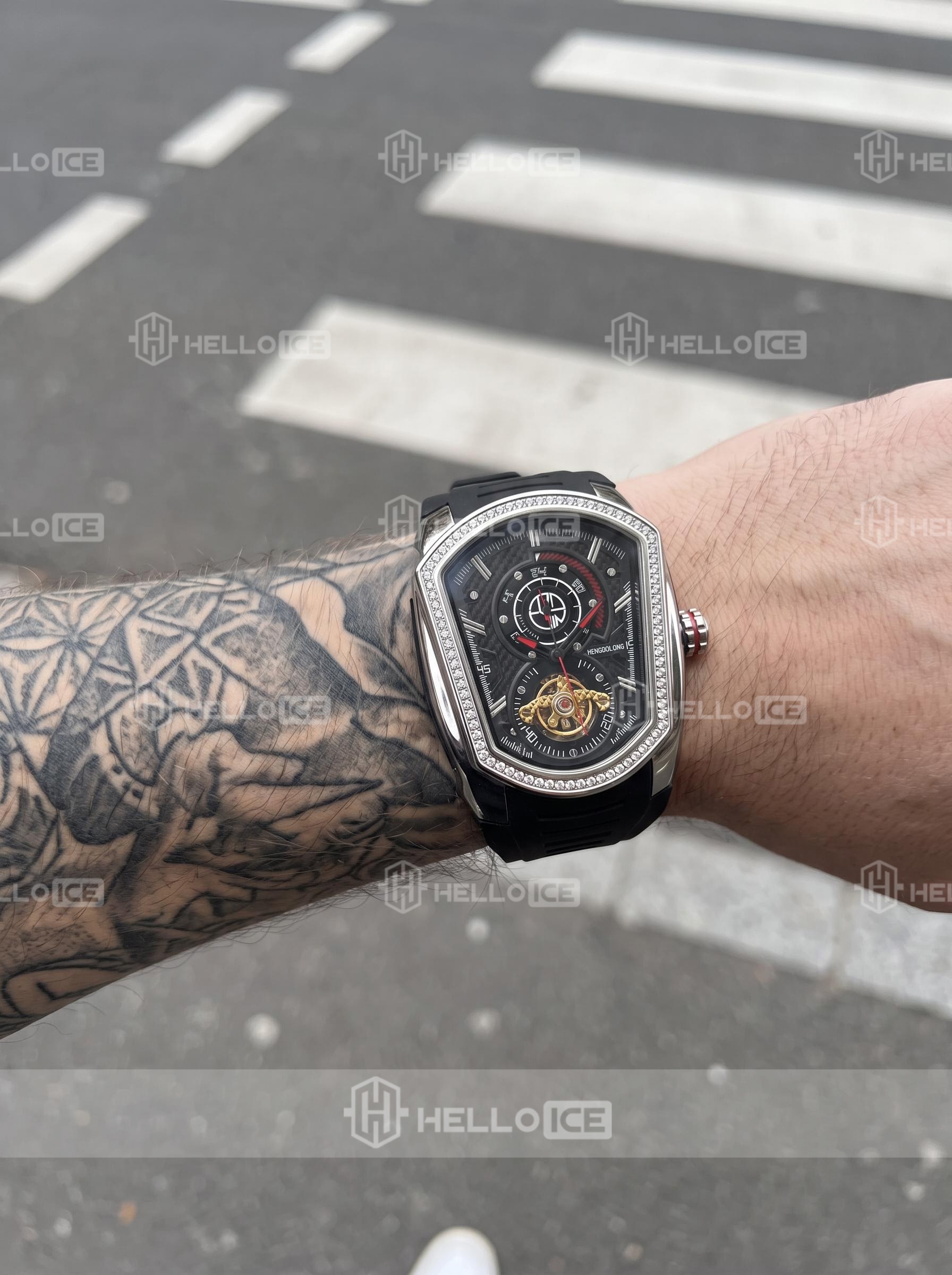 Helloice Review Image