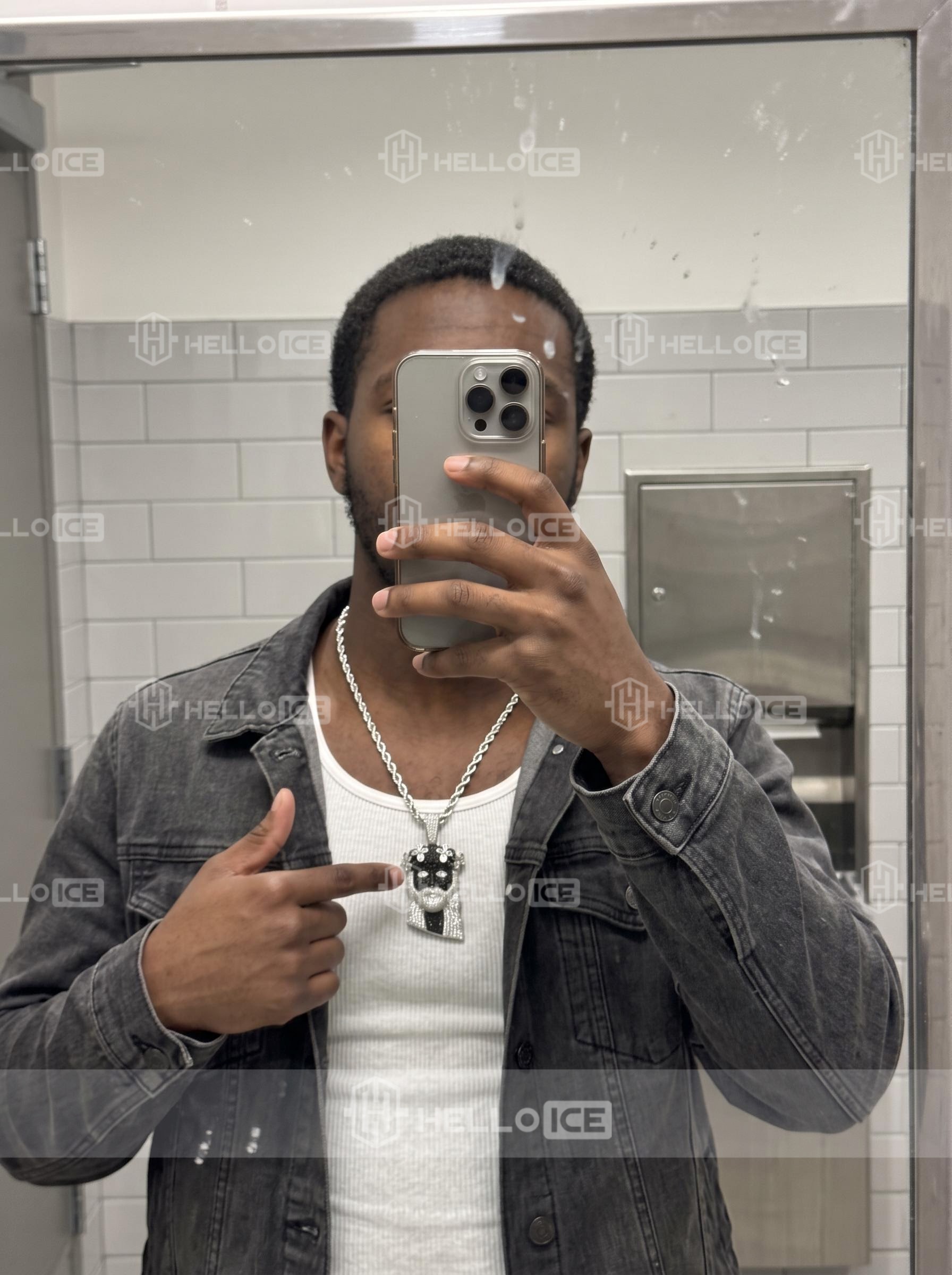 Helloice Review Image