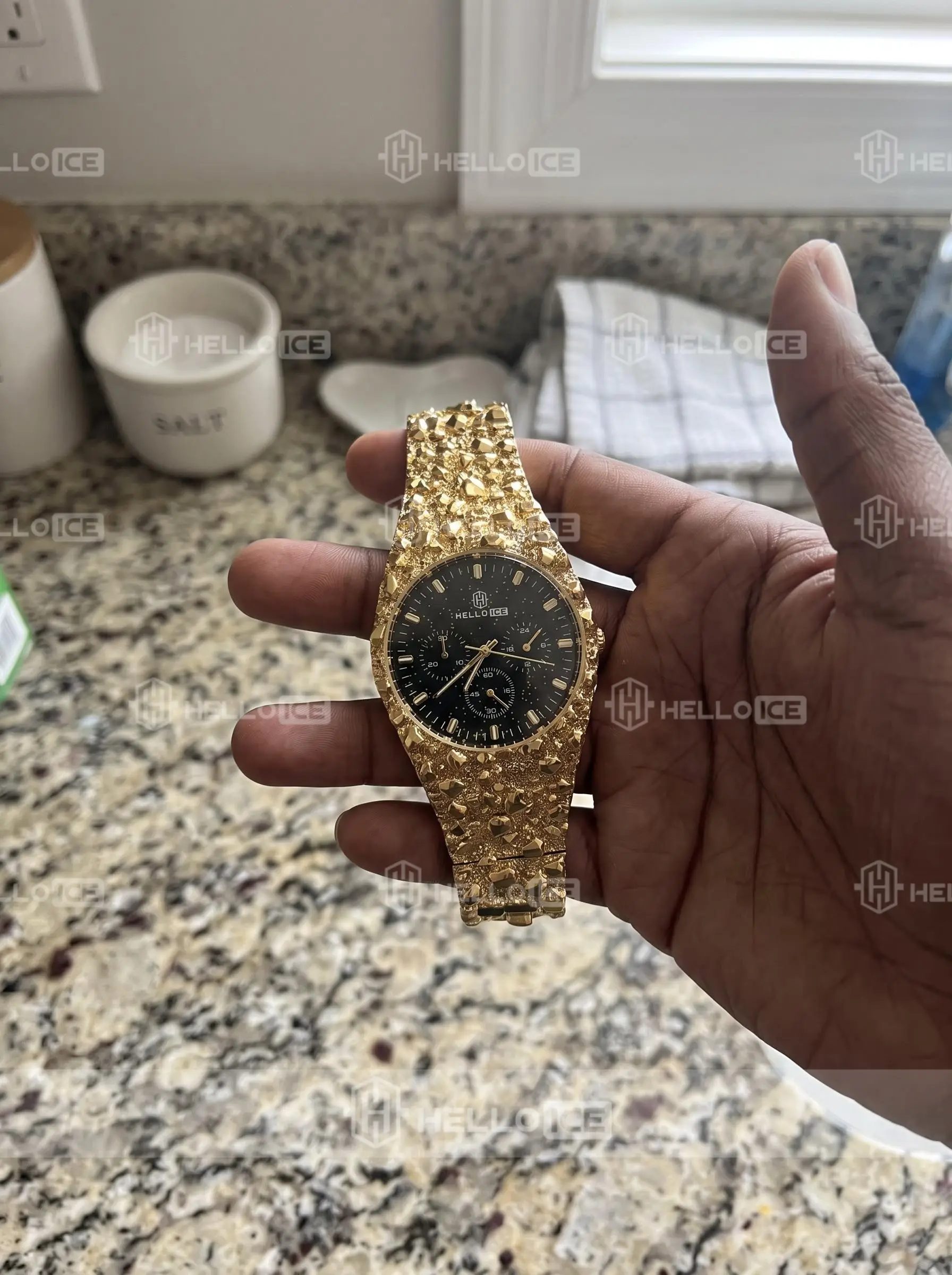 Helloice Review Image