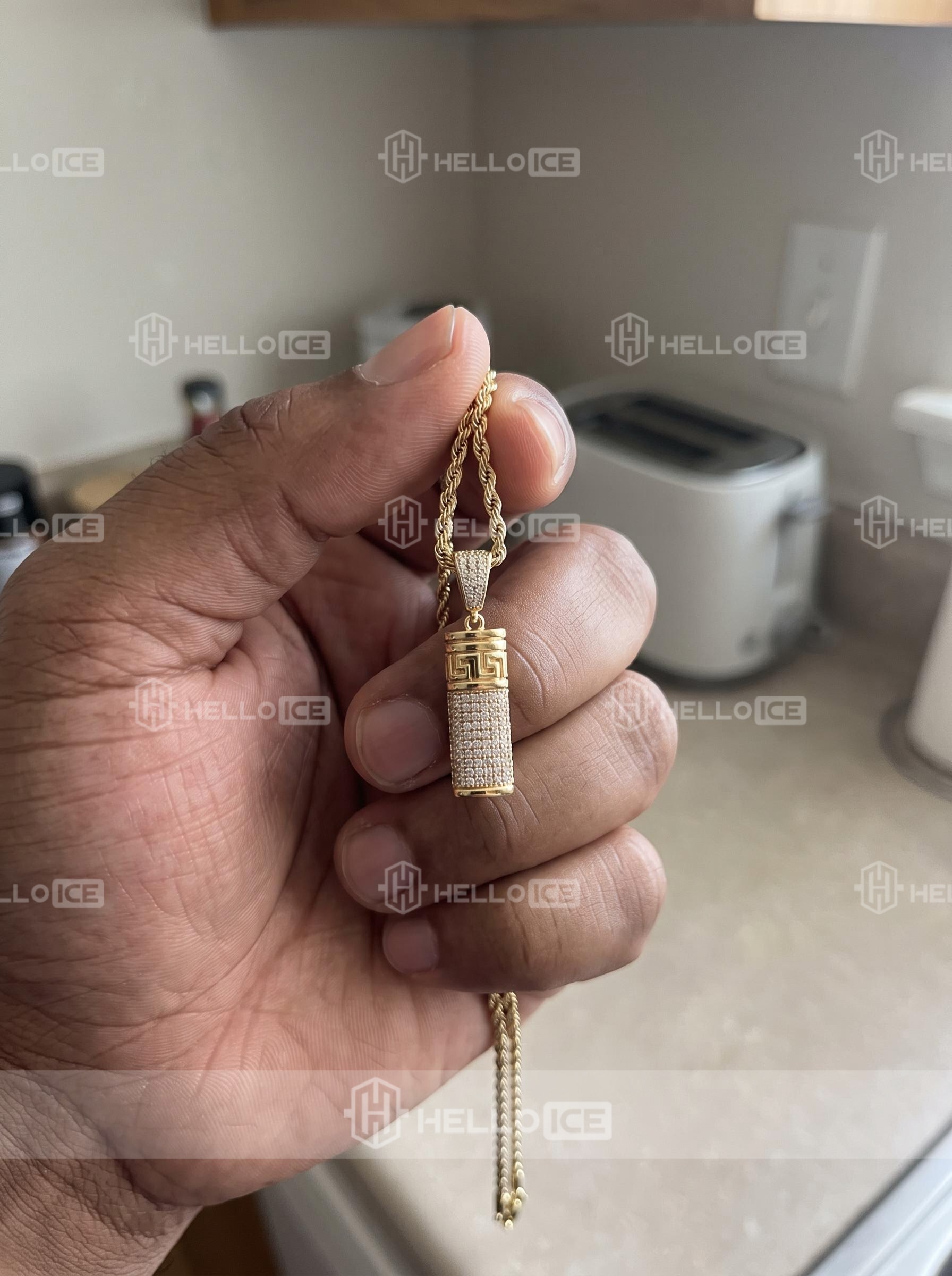 Helloice Review Image