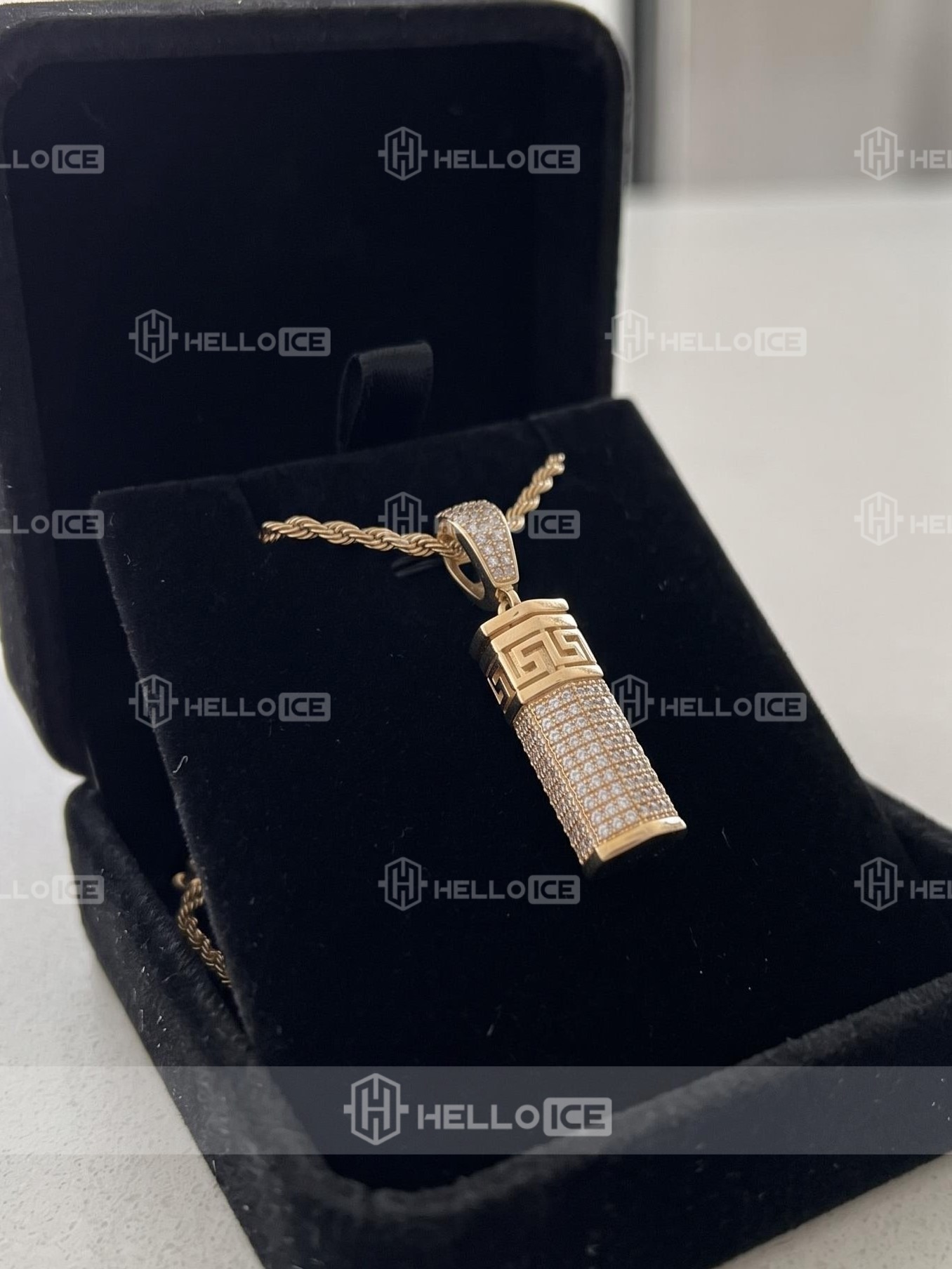 Helloice Review Image