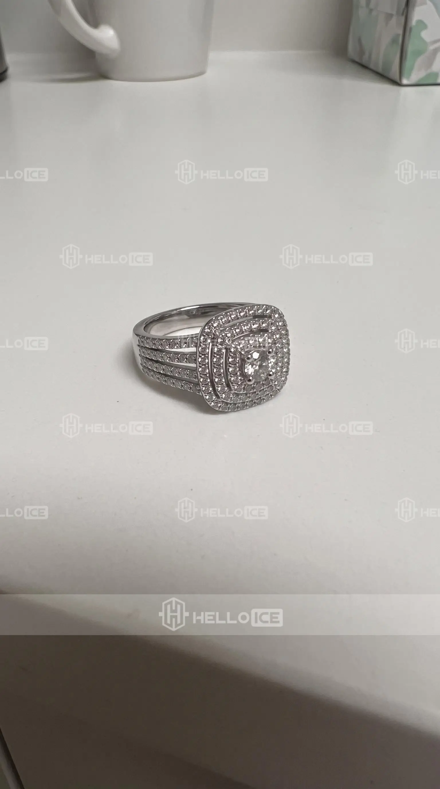 Helloice Review Image