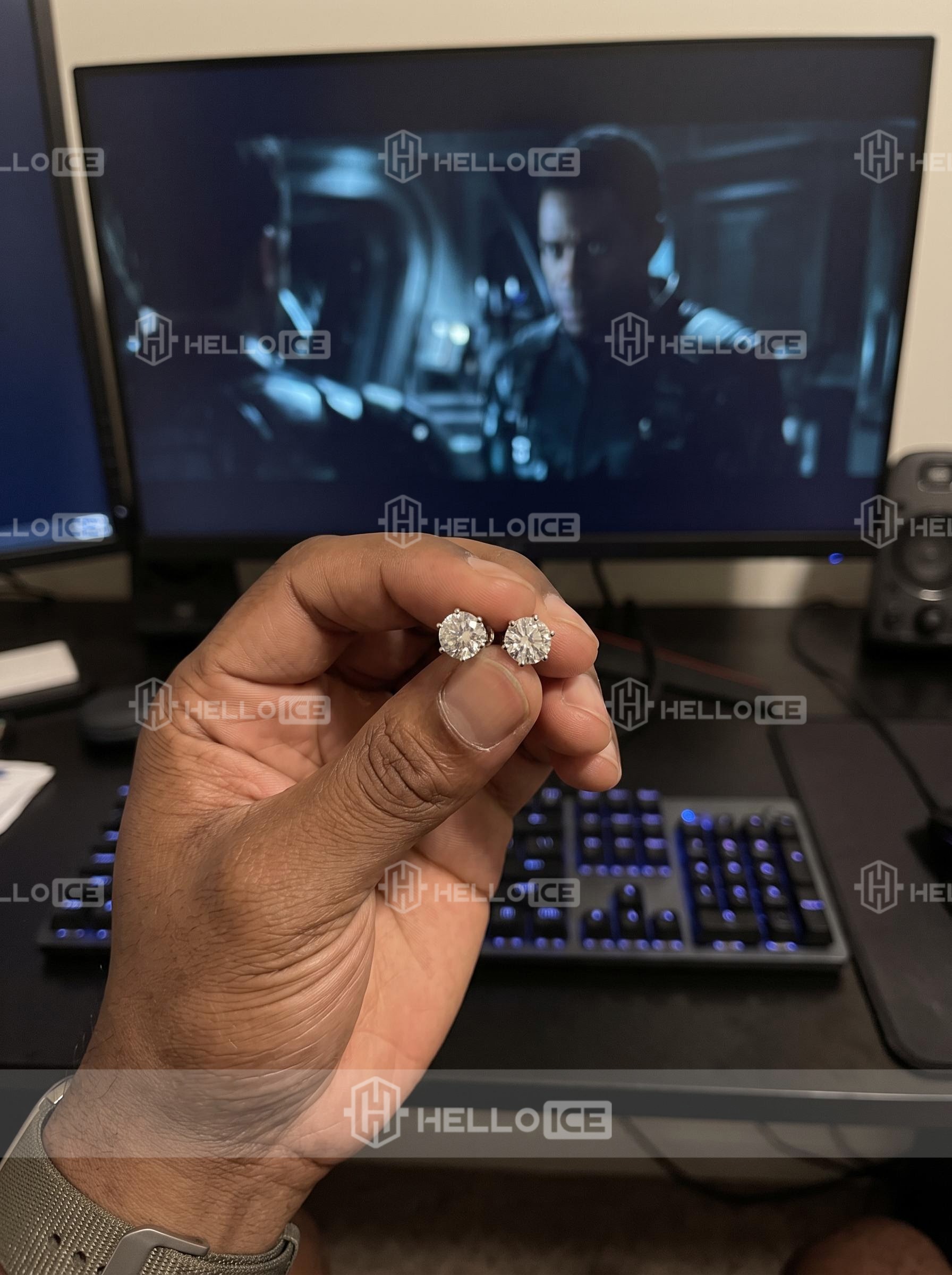 Helloice Review Image