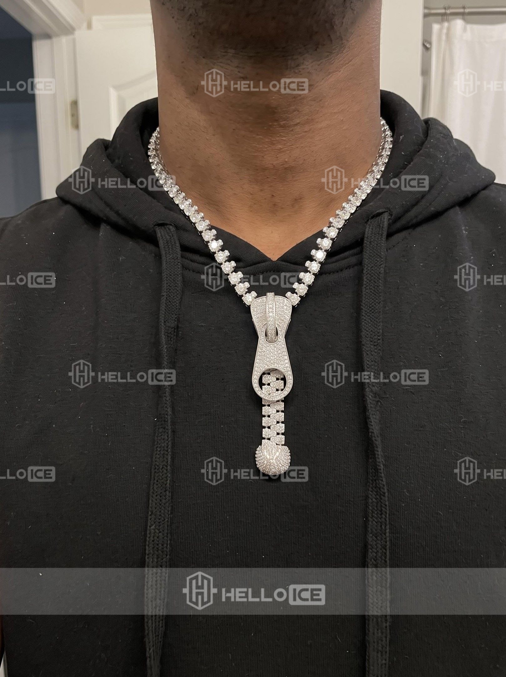 Helloice Review Image