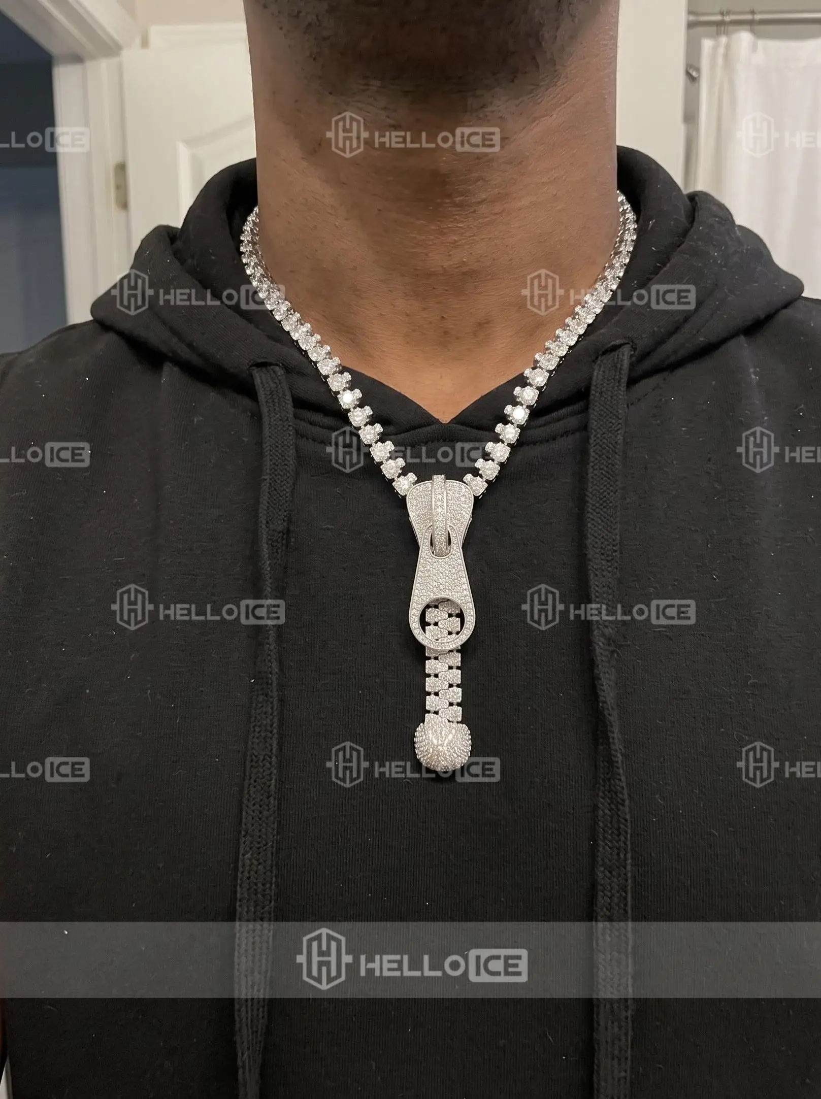 Helloice Review Image