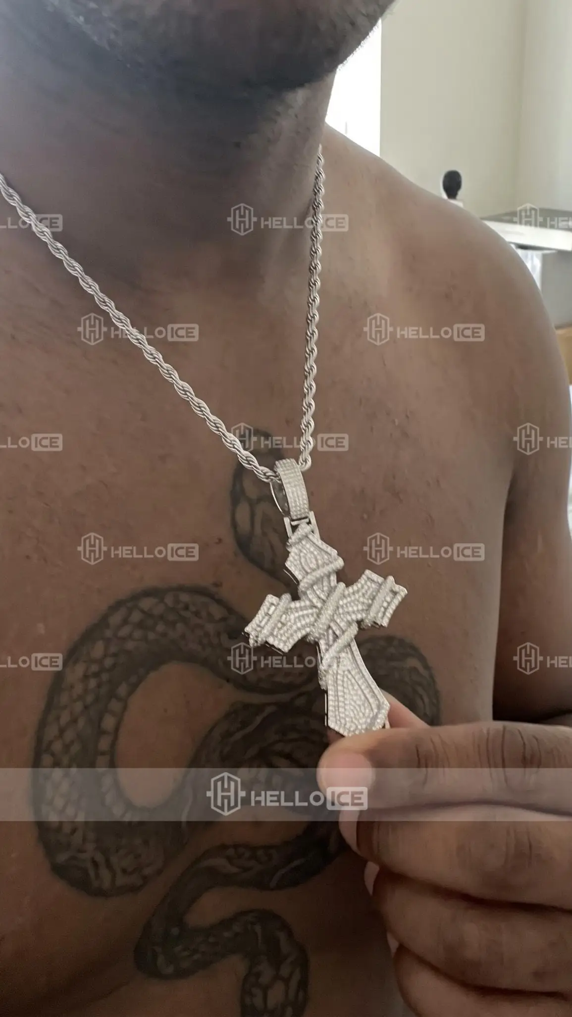 Helloice Review Image